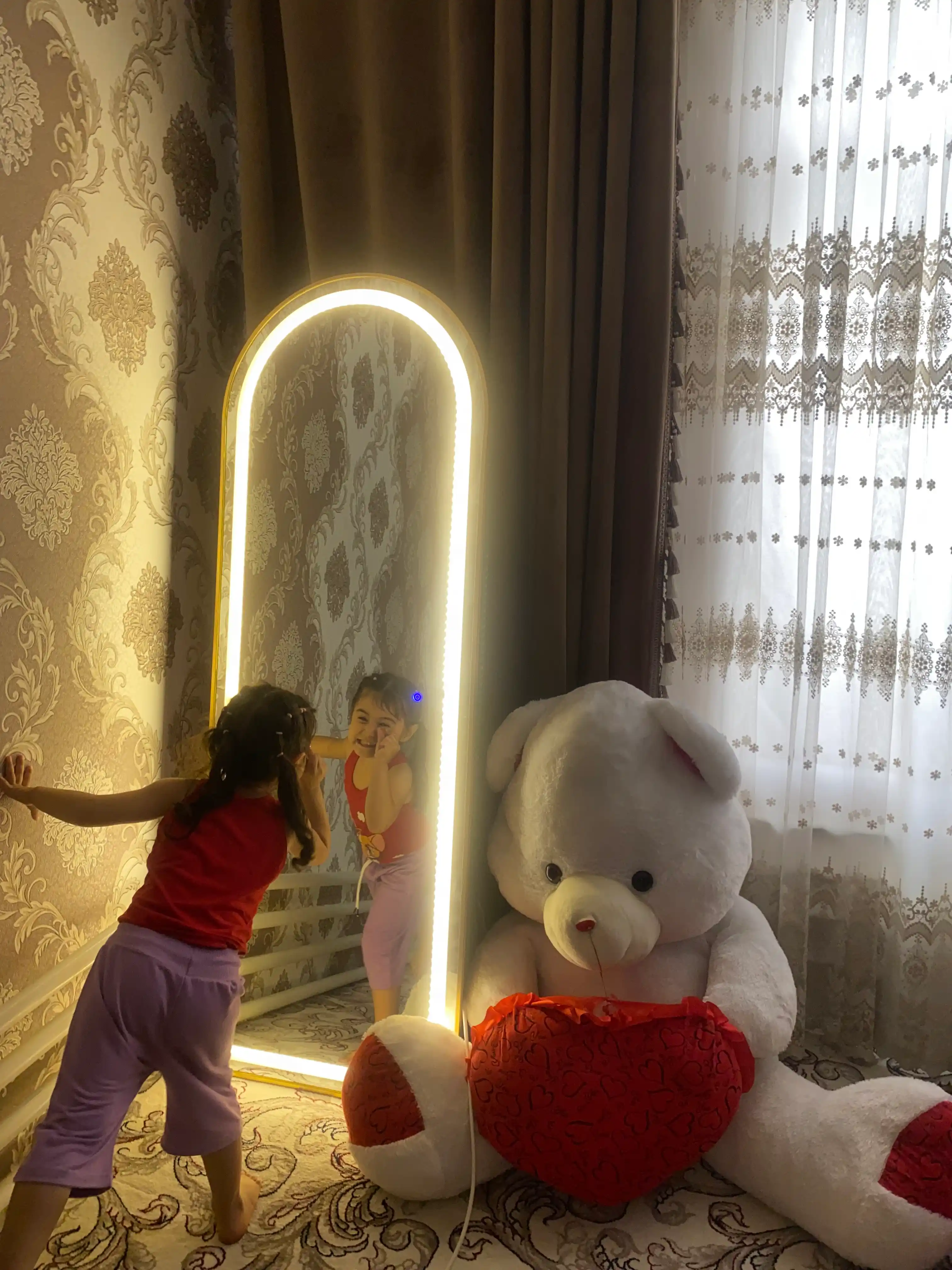 Зеркало LED, напольное, ширина 60 см, высота — 170 см