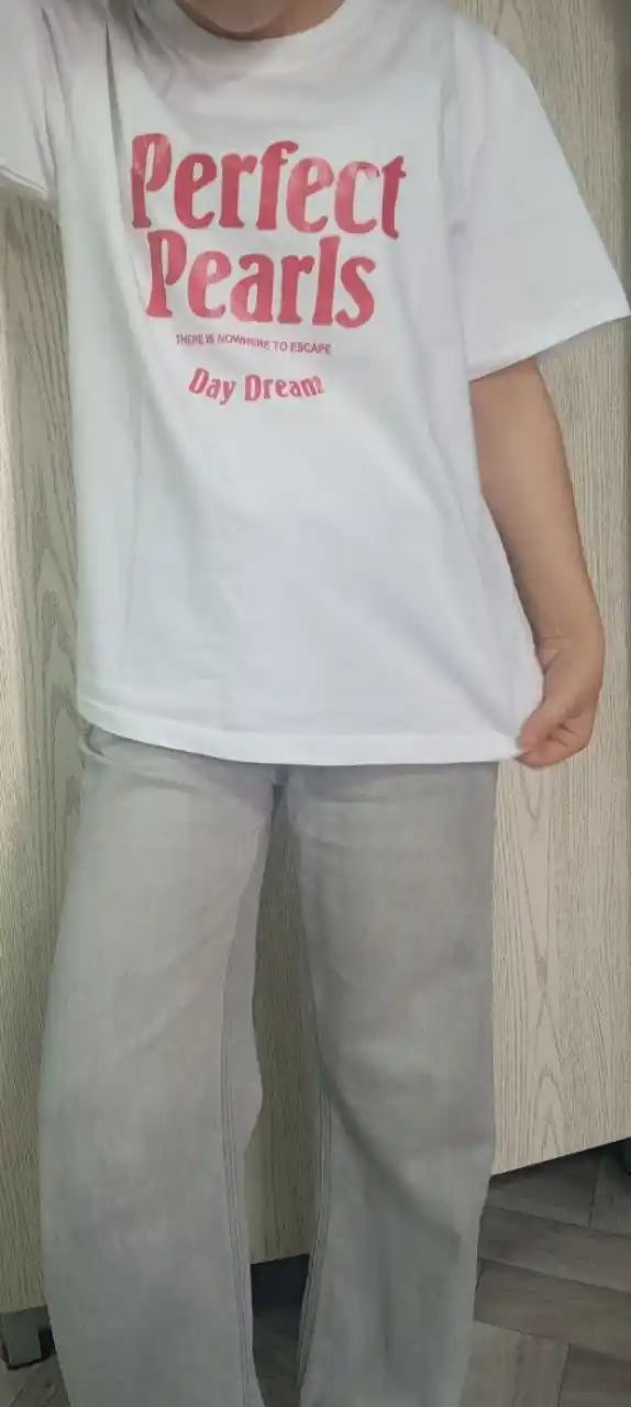 Ayollar futbolkasi