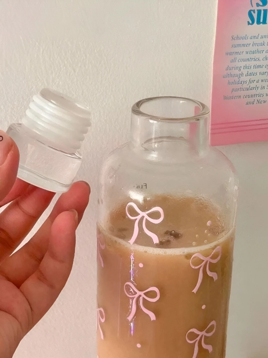 Стеклянная бутылка для воды, прозрачная, со шкалой