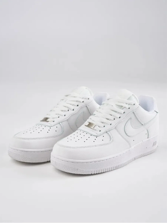 Nike air force, женские и мужские кроссовки, рекомендуется брать на 1 размер больше