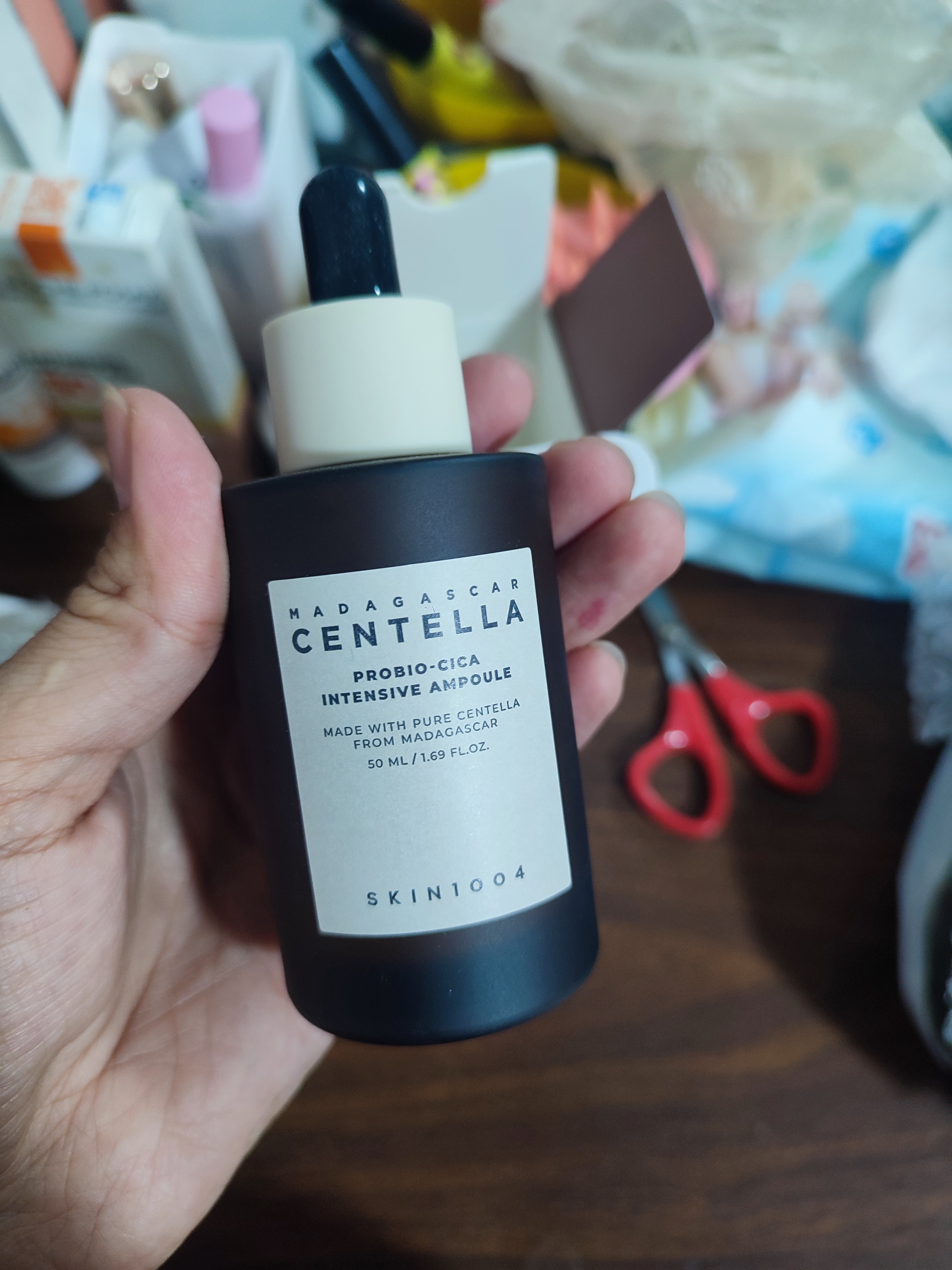 Сыворотка для лица восстанавливающая SKIN1004 Madagascar Centella Probio-Cica Intensive
