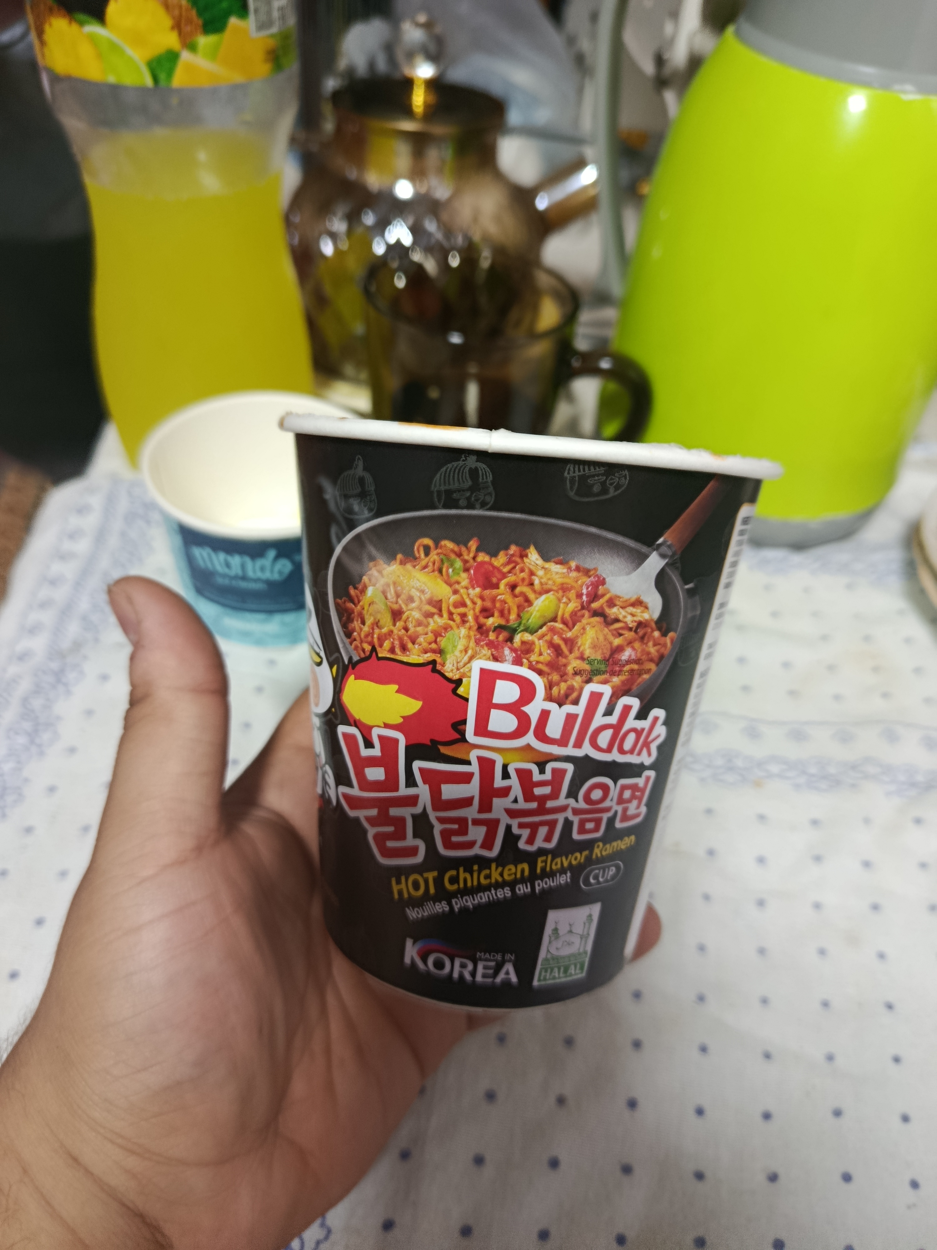 Лапша HOT CHICKEN CUP RAMEN 70гр
