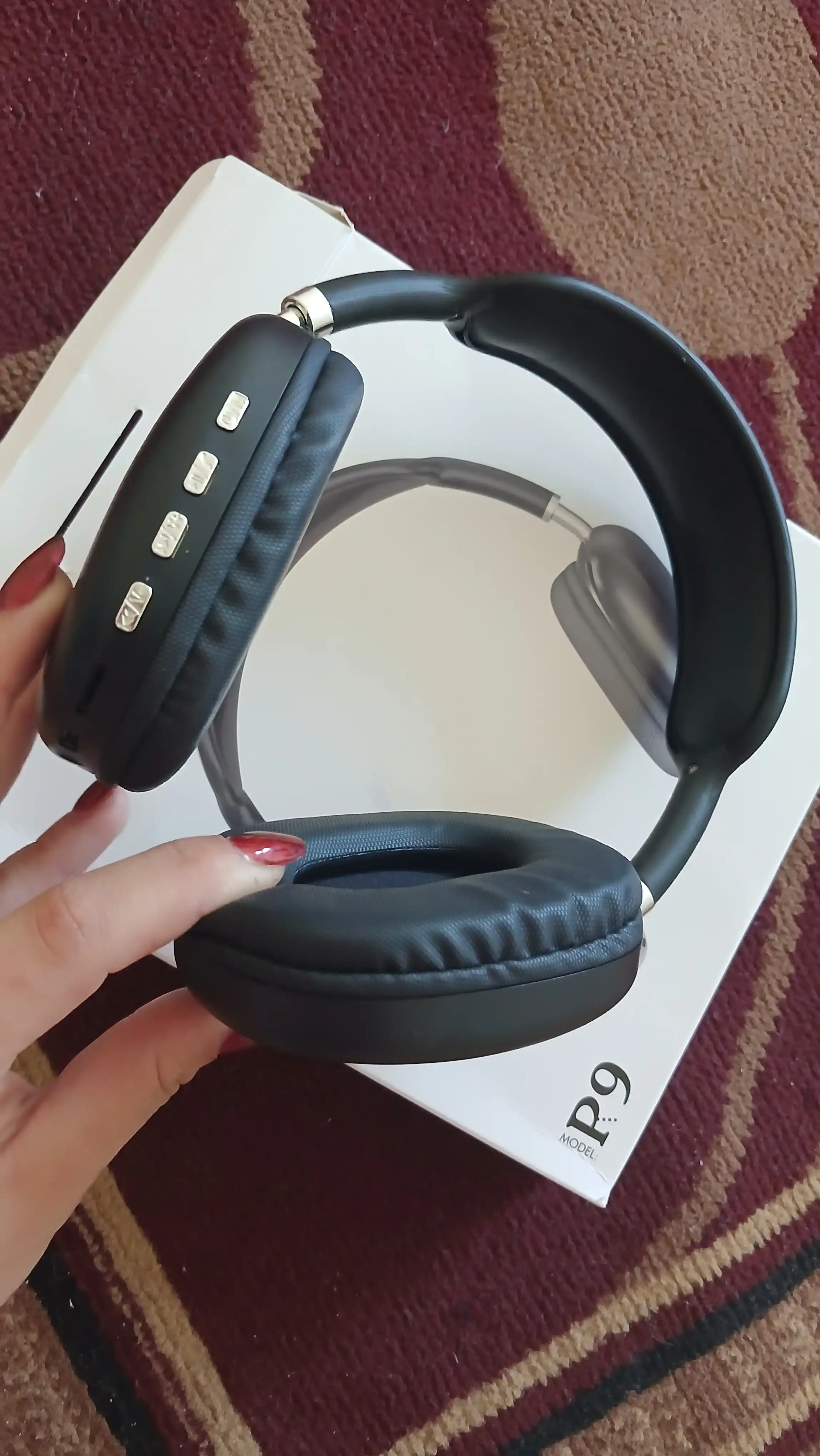Simsiz Bluetooth quloqchinlar P9, mikrofonli, to'liq o'lchamli