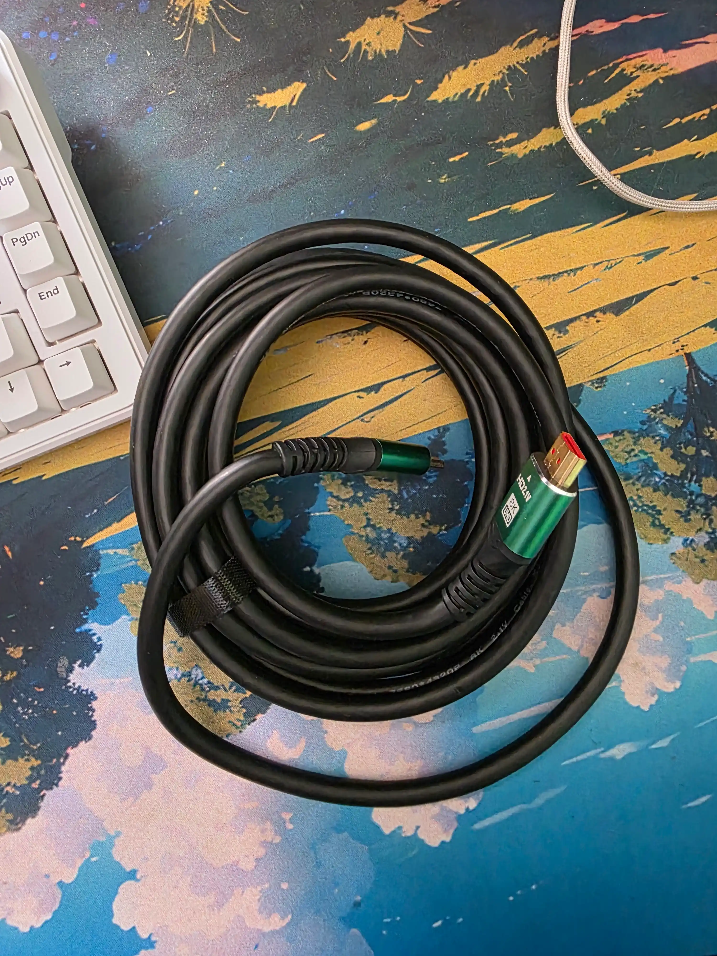 HDMI 8K kabel televizor, monitor va kompyuter uchun