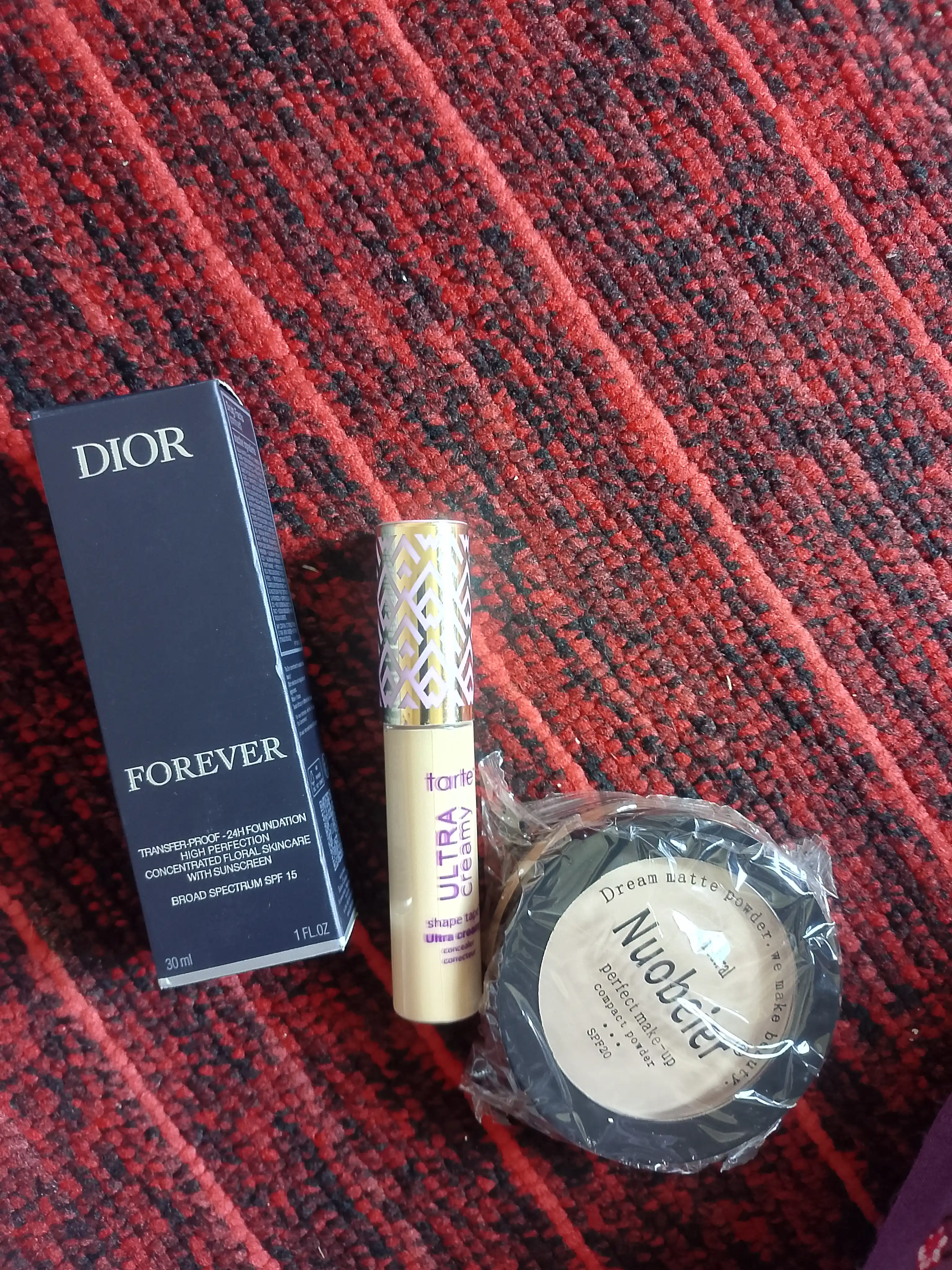 Пудра для лица Nuobeier SPF 20 Matte Powder