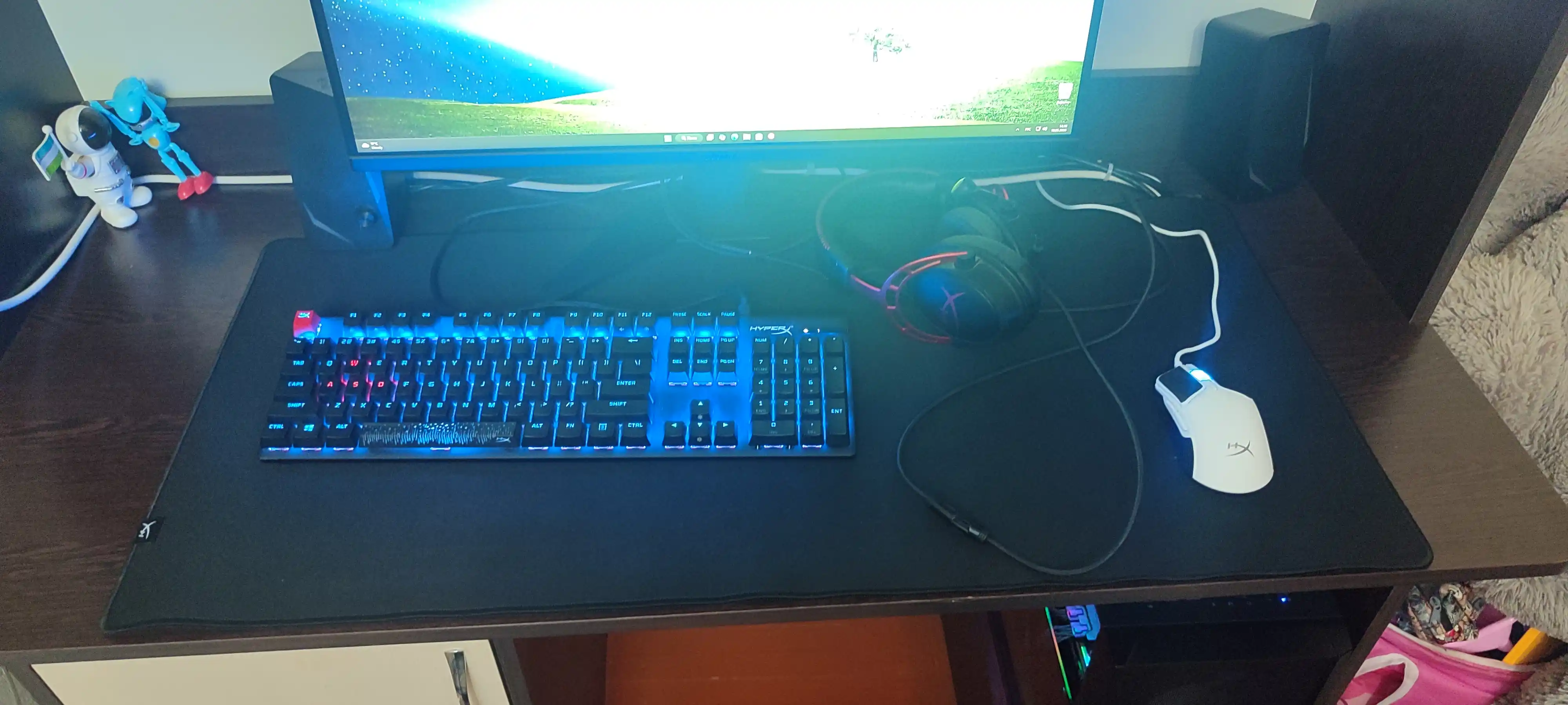 Игровой коврик для мыши HyperX Pulsefire Mat M, L, XL