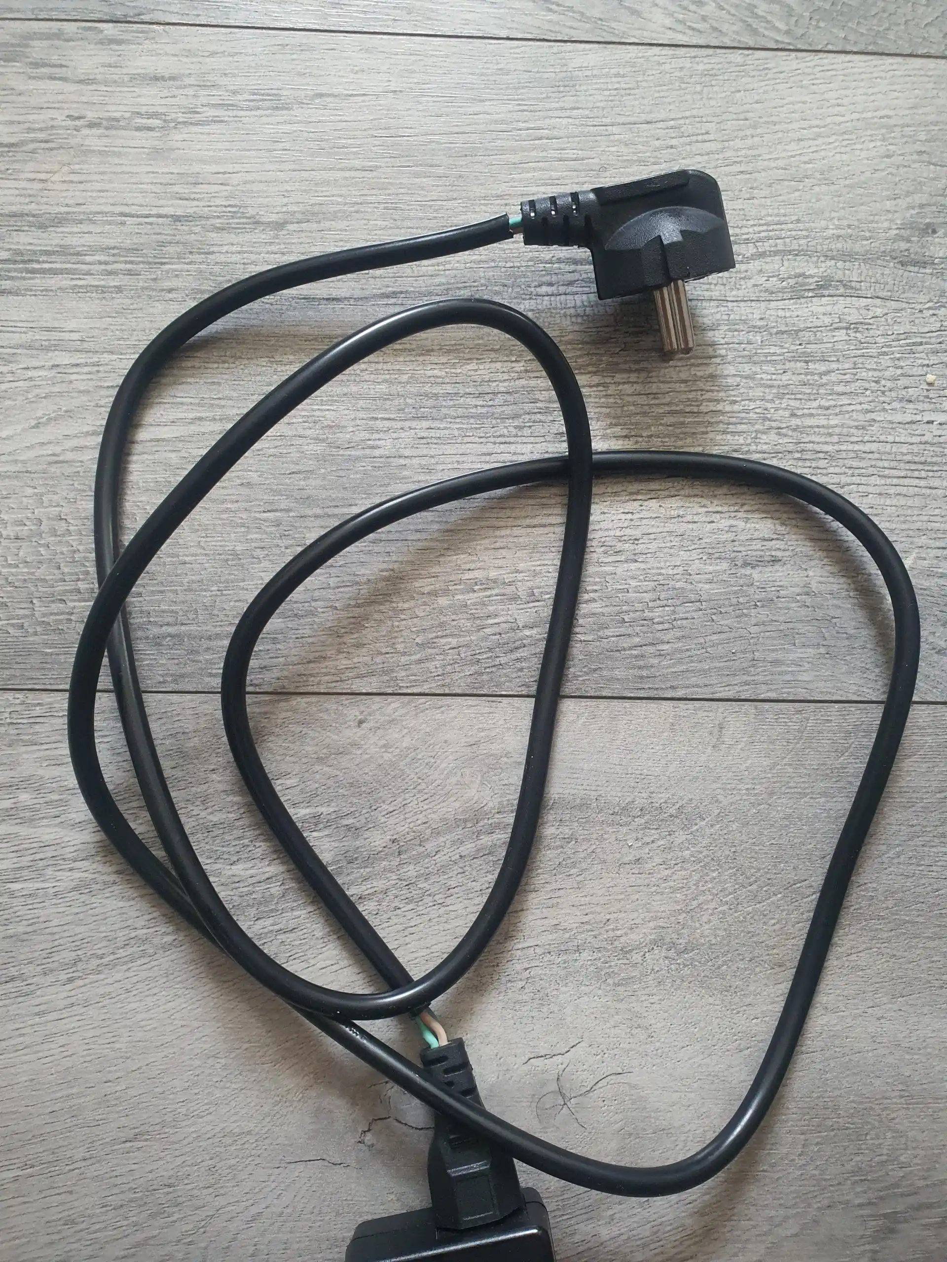 Кабель питания для ноутбука, с заземлением, 1.5 м, IEC C5, 3 pin