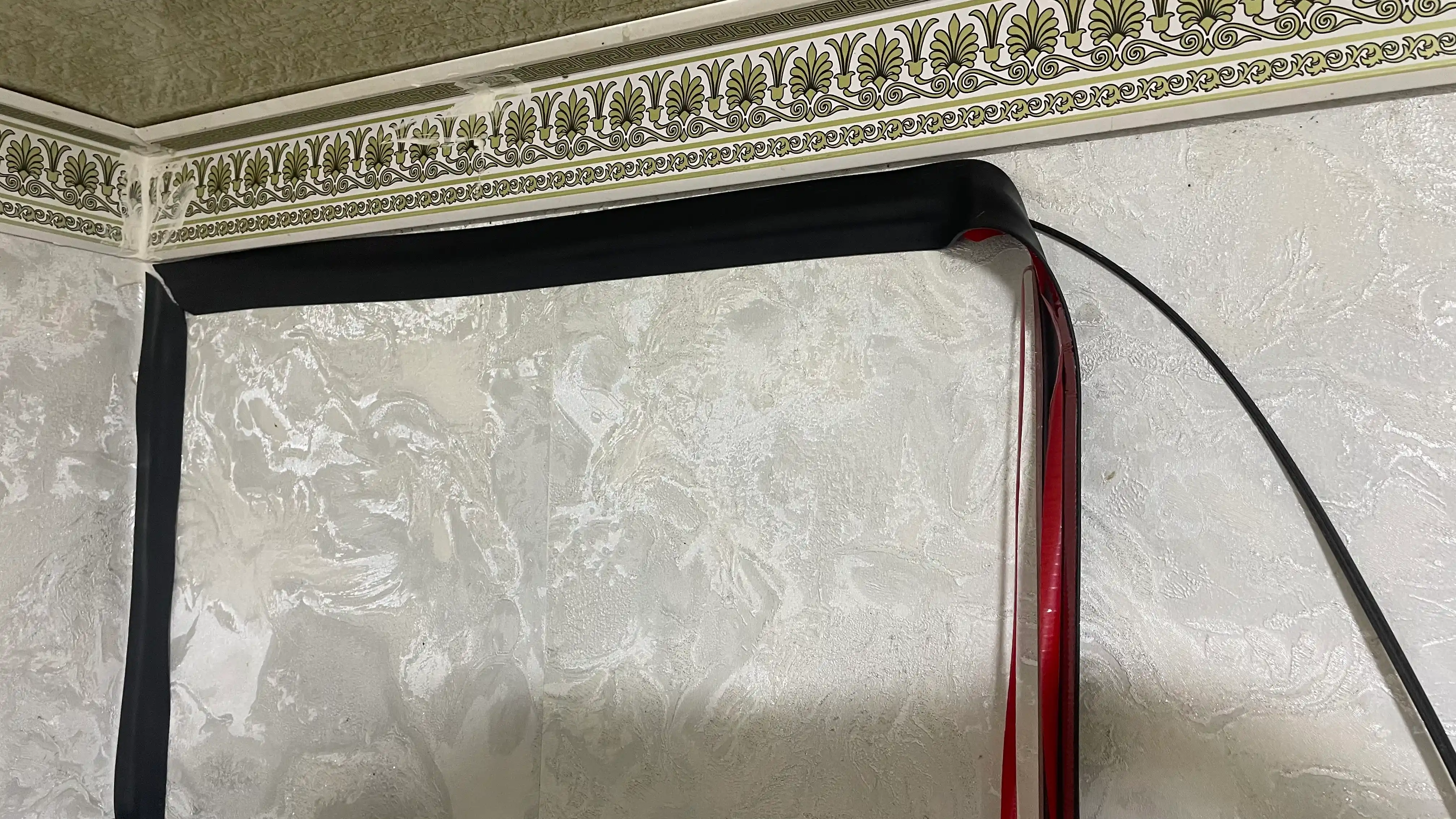 Simlar uchun yashirin kabel kanali o'zi yopishadigan 3 metr