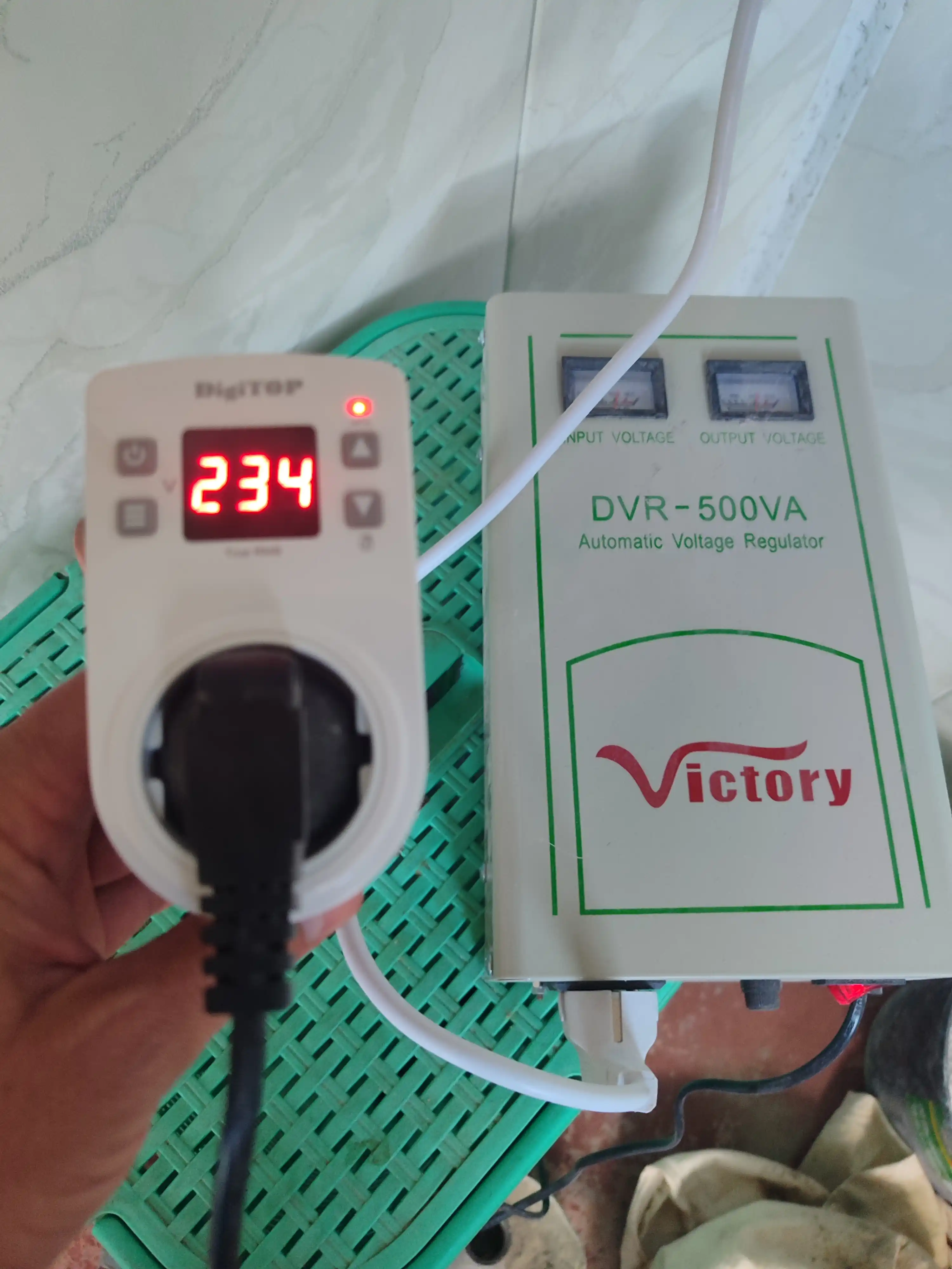 DigiTOP rozetkaga kuchlanish relesi VP-10AR, VP-16AR