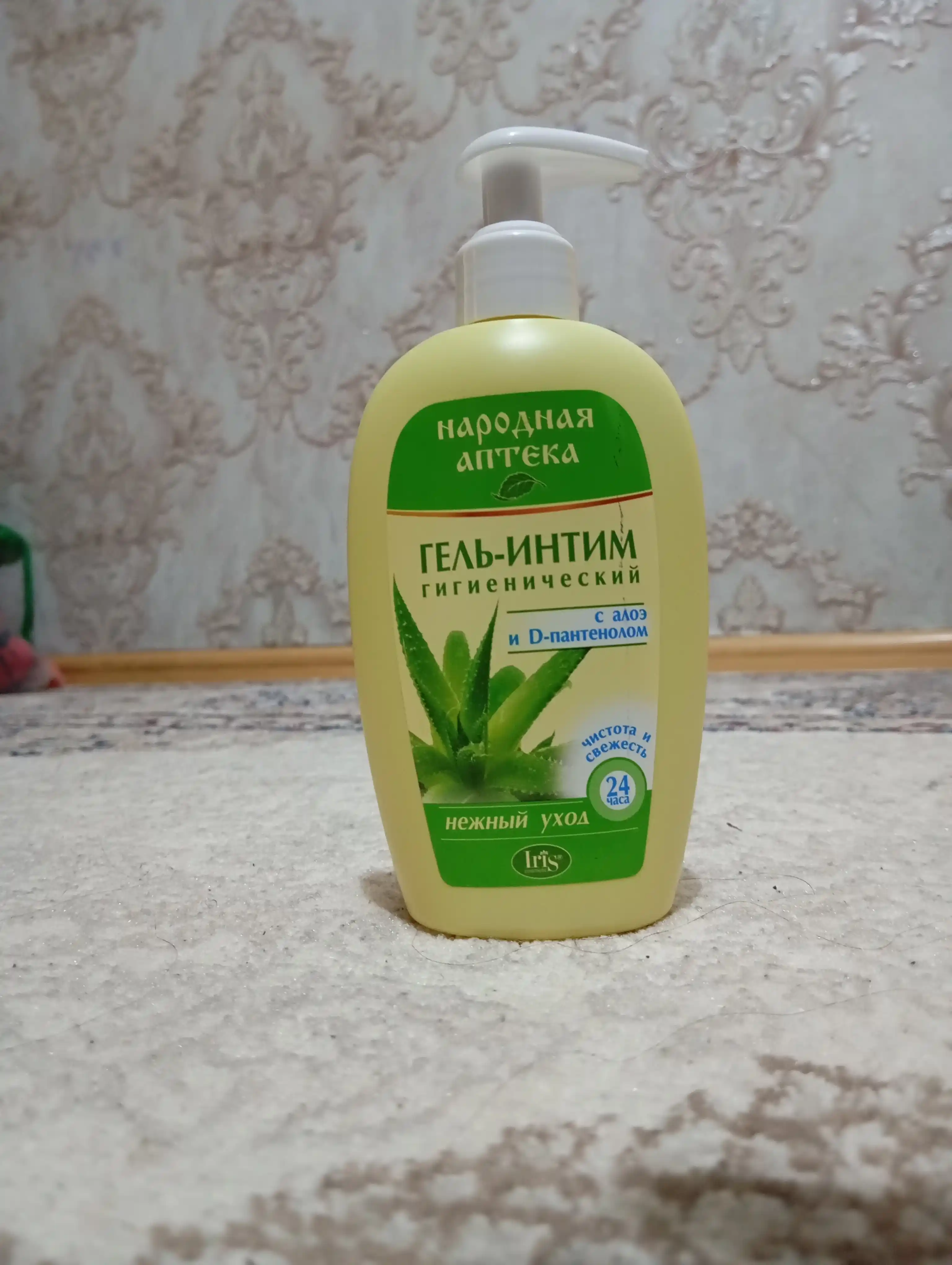Гель-интим гигиенический Iris Cosmetic Народная Аптека Алоэ+D-пантенол, 250 мл