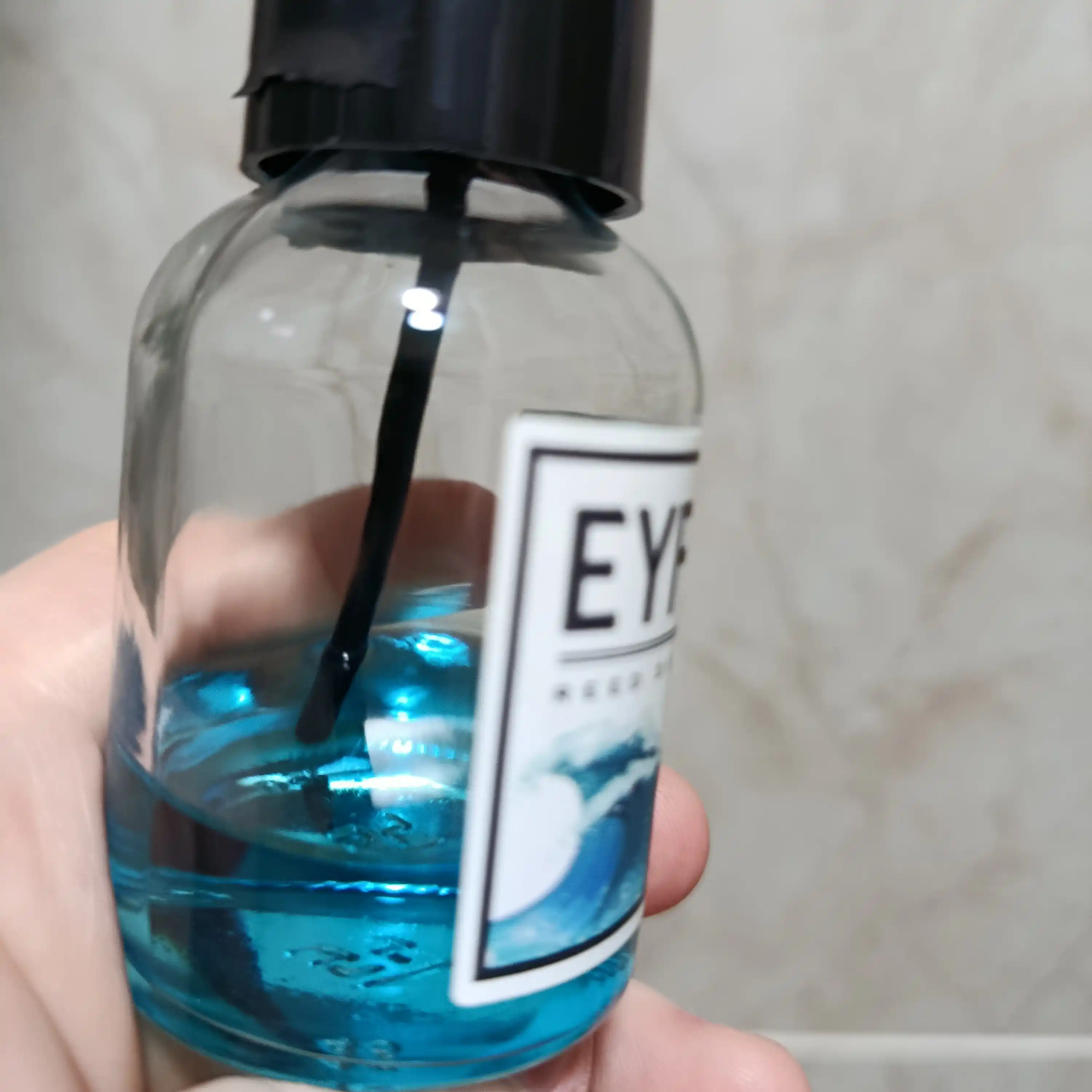 Освежитель воздуха для дома, автомобиля и офиса "Eyfel"