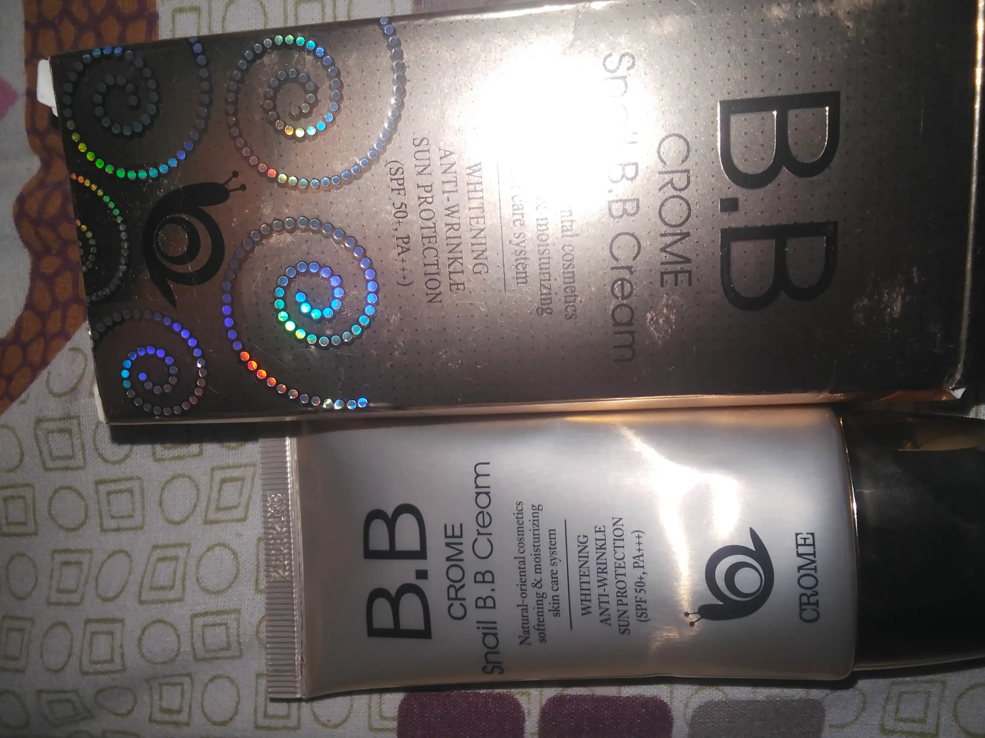 Crome Snail BB ream SPF 50+, 50 ml — ko‘p funksiyali, tonal krem, BB krem, yuz uchun krem