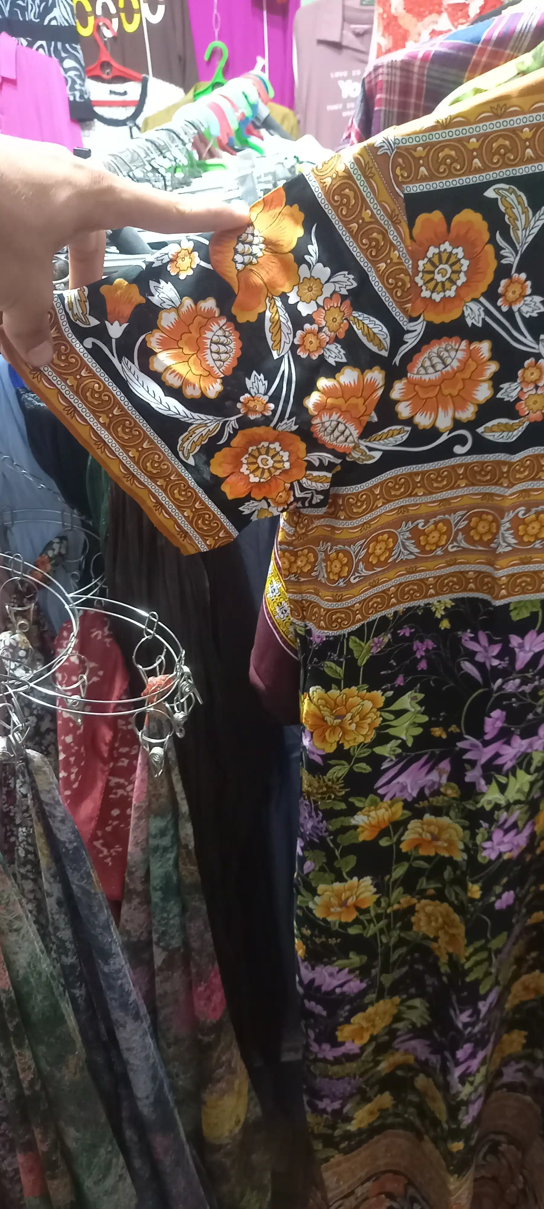 Ayollar uchun katta o`lchamli yozgi libosi