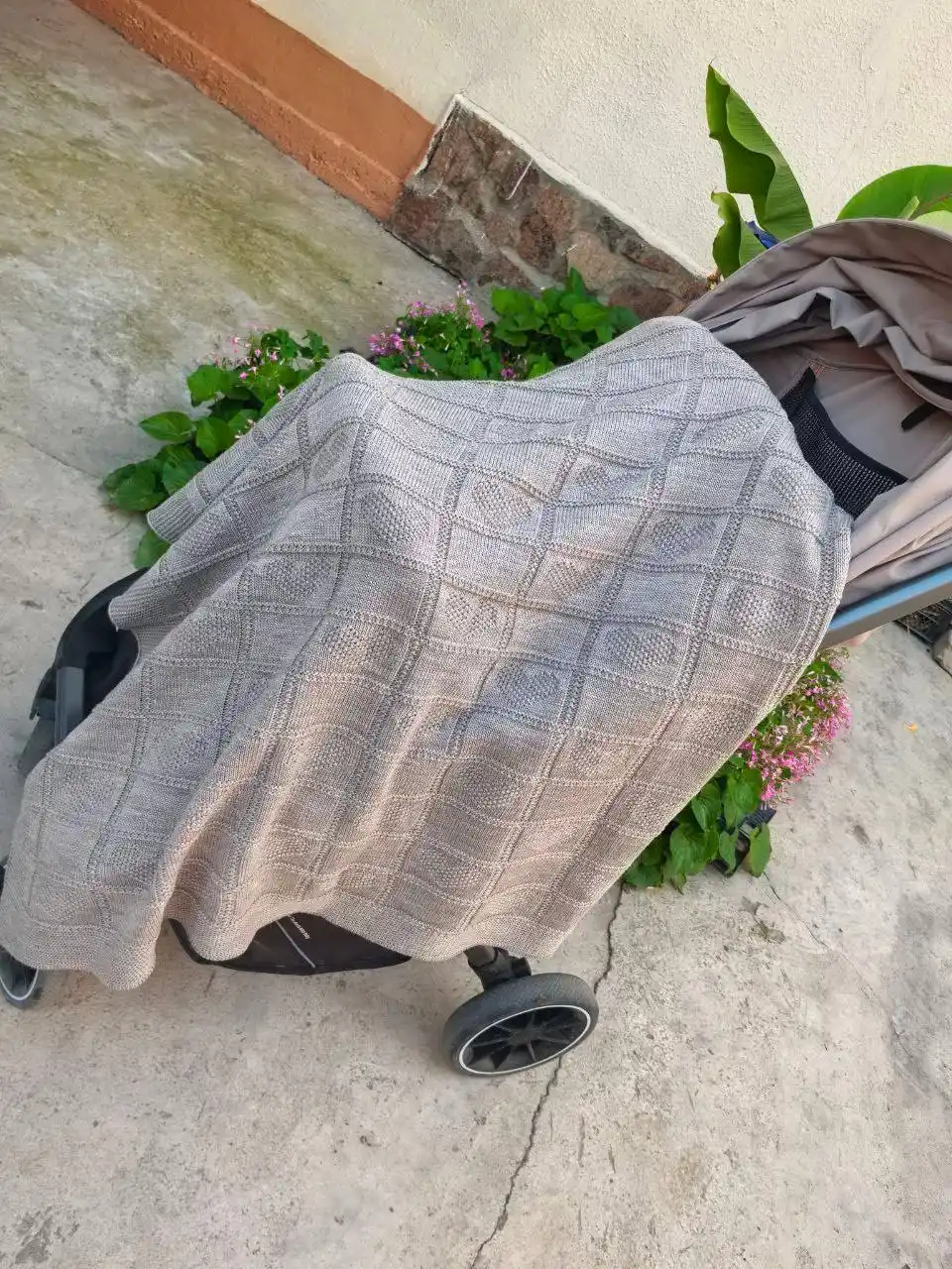 Yangi tug‘ilgan chaqaloqlar uchun 100x80 sm yumshoq va yengil adyol, aravachaga mos keladi