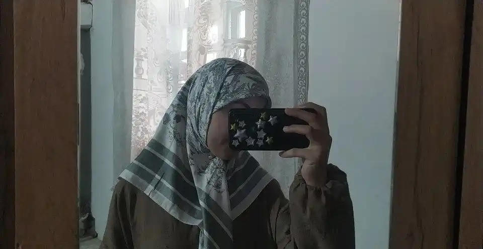 Dior ipak sharflari, hijoblar