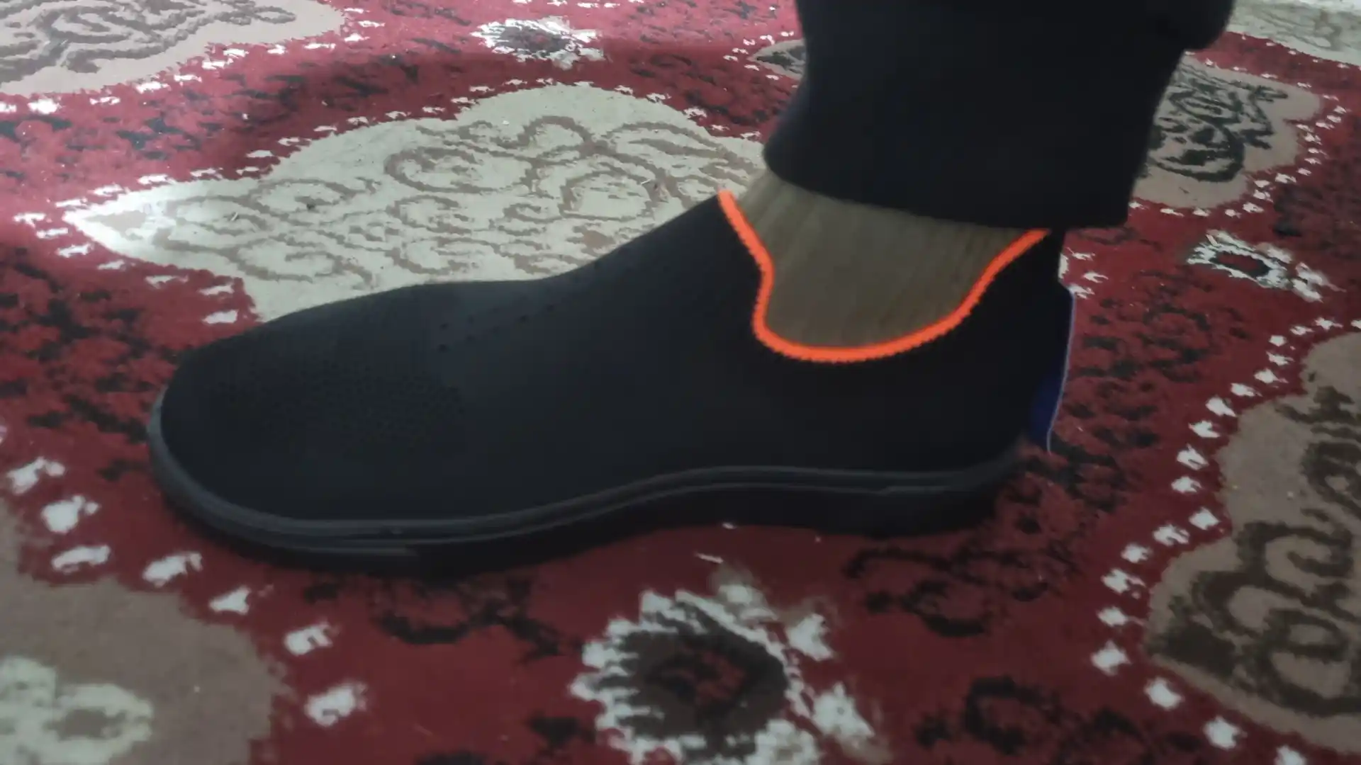 Erkaklar sliponlari, bahor va yozgi poyabzal, krossovka,1 ol