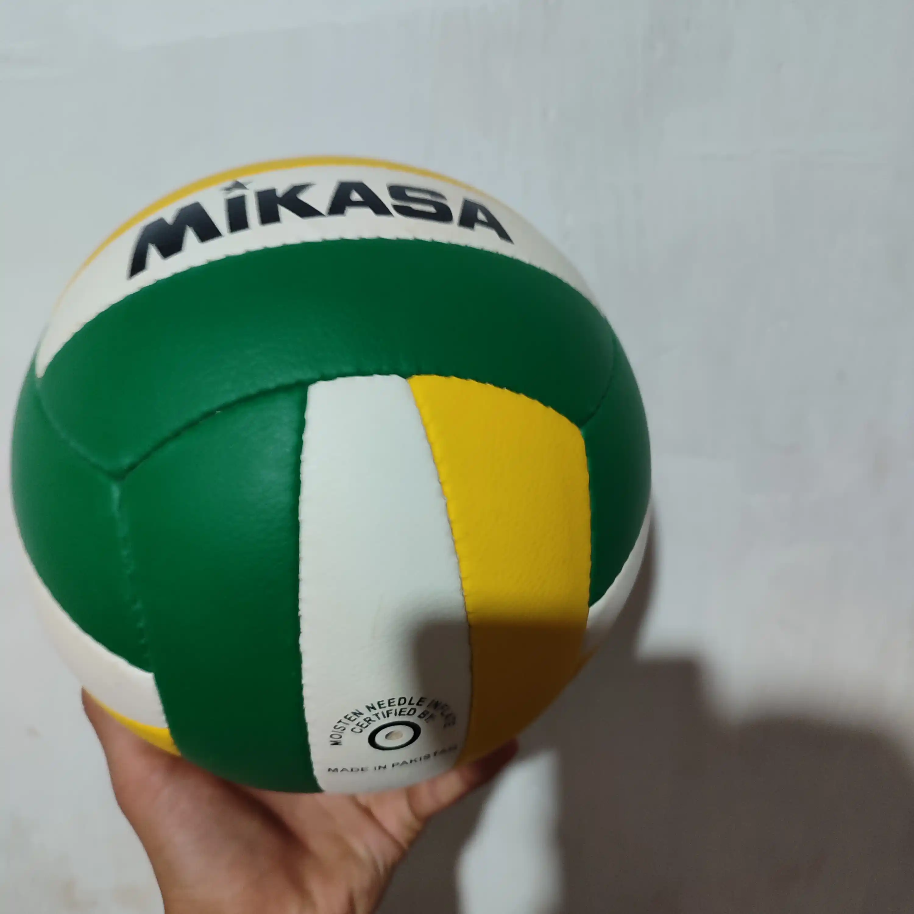 Mikasa voleybol to'pi