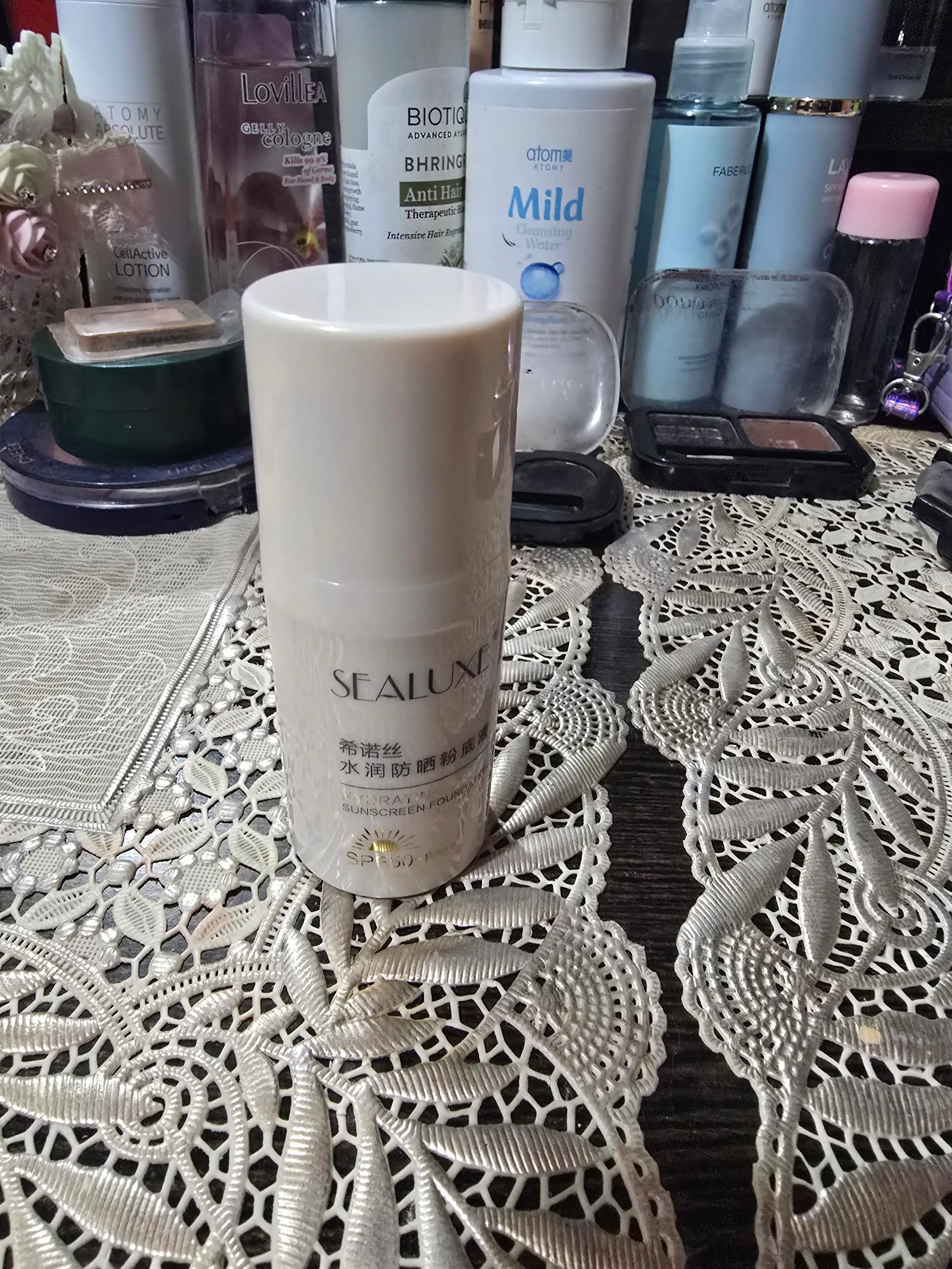 Sealuxe SPF50+ quyoshdan himoyalovchi namlantiruvchi tonal krem