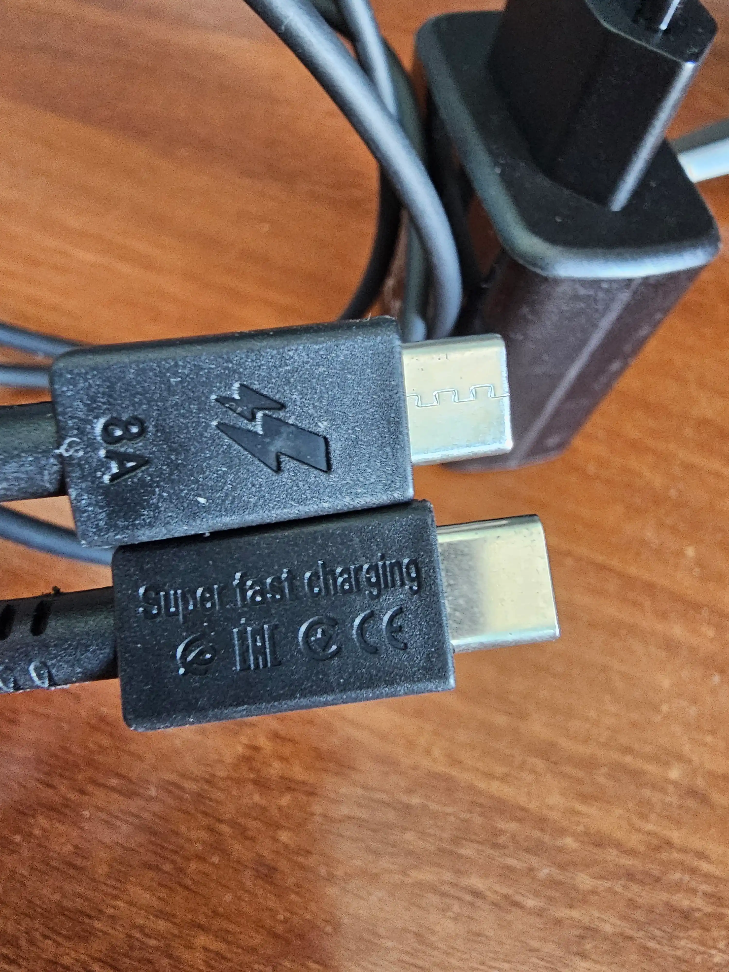 Tez zaryadlash, Type-C kabeli bilan 45 Vt quvvatli Samsung Travel Adapter  zaryadlagichi