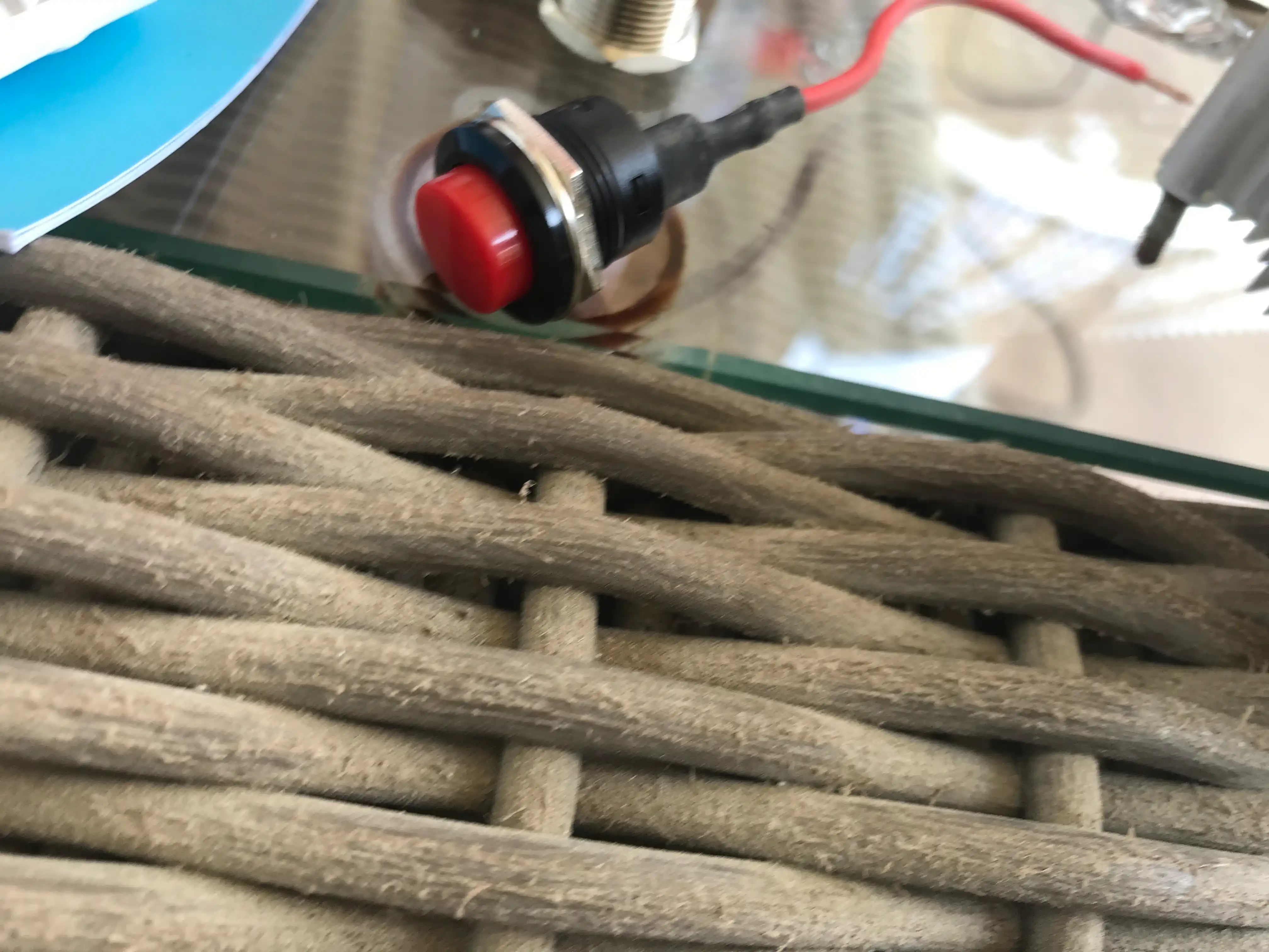 Tugma R13-507 off-(on) qizil (3A 250V)