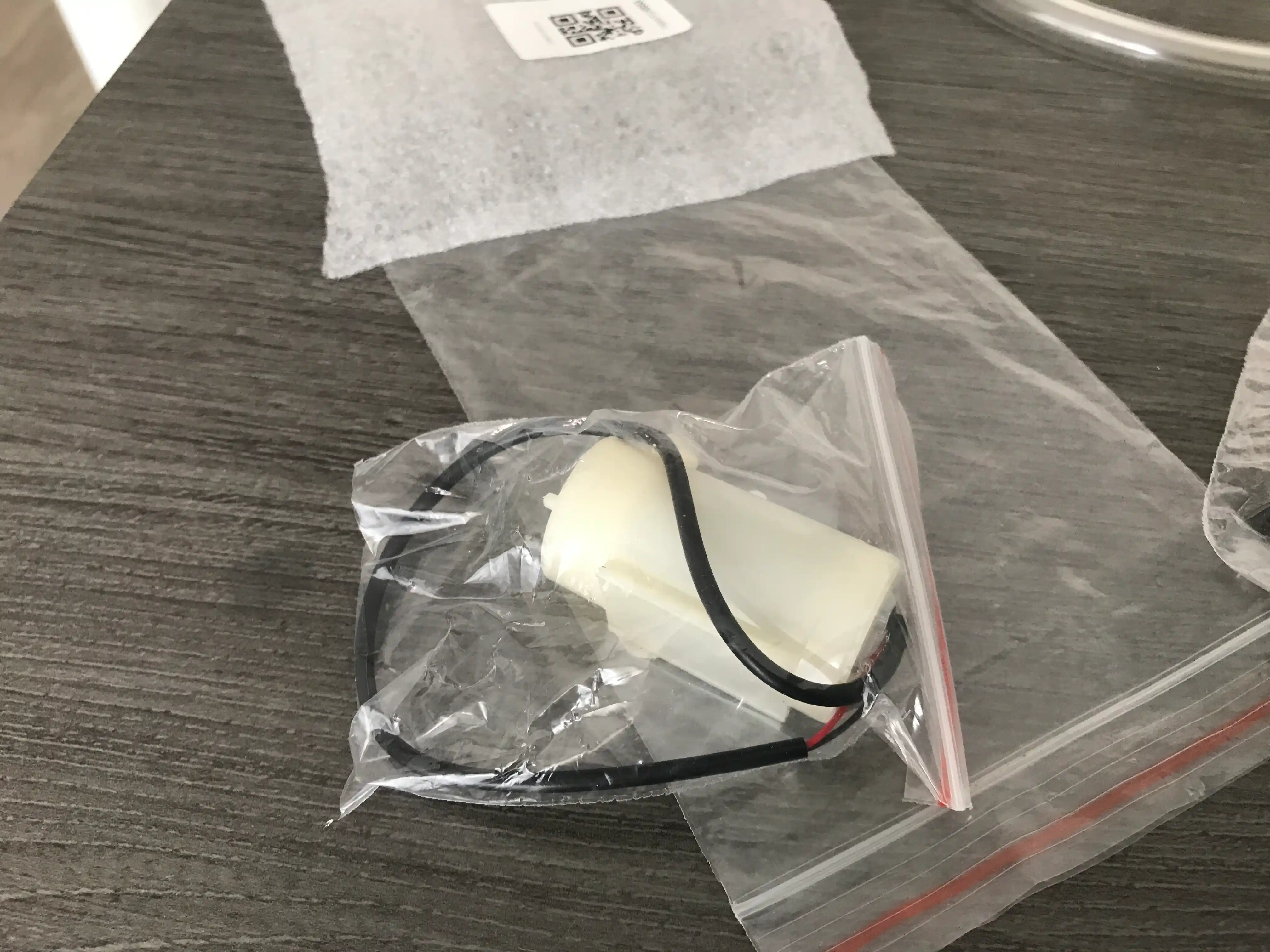 Мини Micro погружной водяной насос 3/4.5V бесщеточный двигатель водяной насос 80-100L/ч