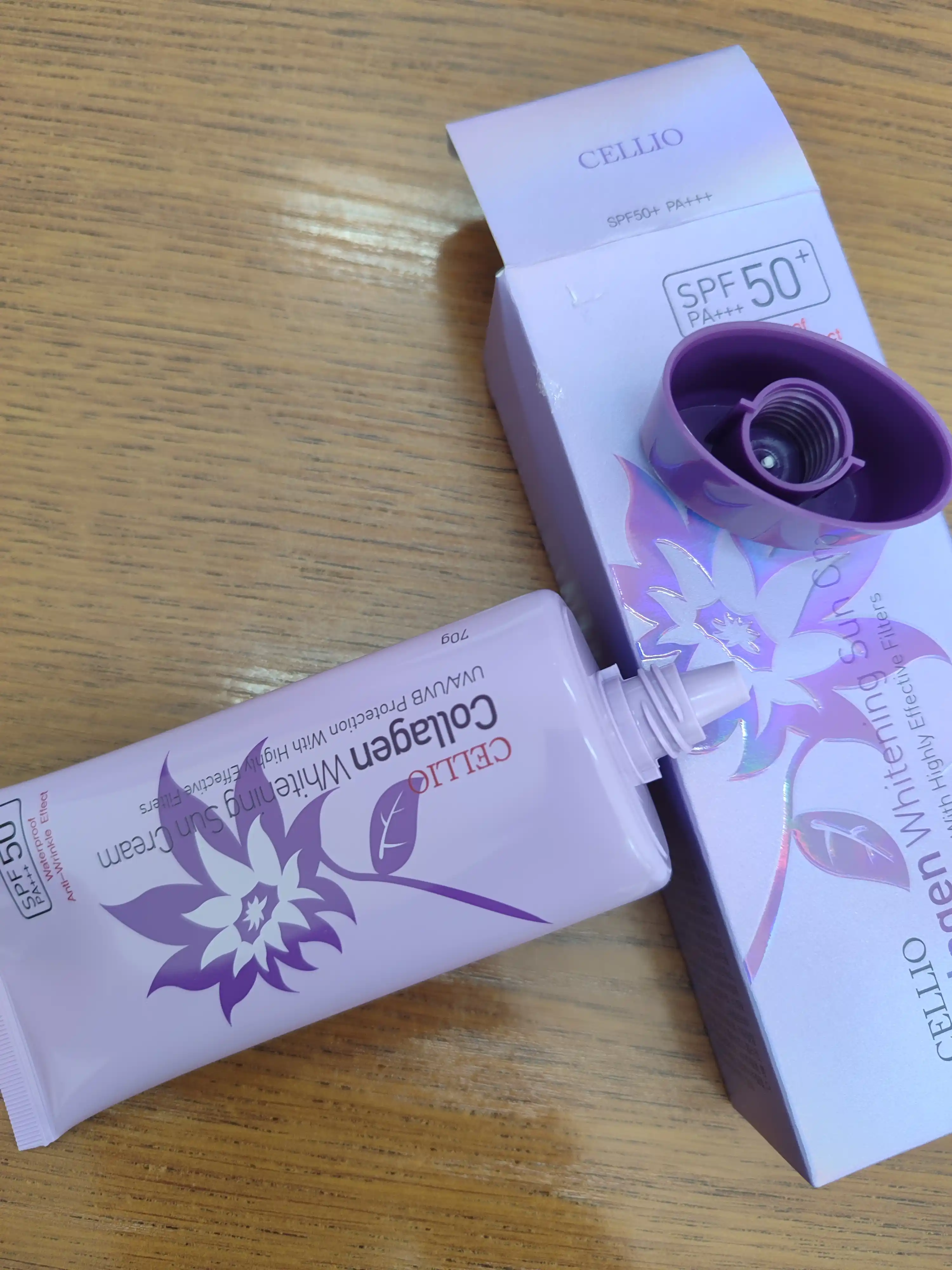 Солнцезащитный крем для лица Cellio Collagen Whitening Sun Cream