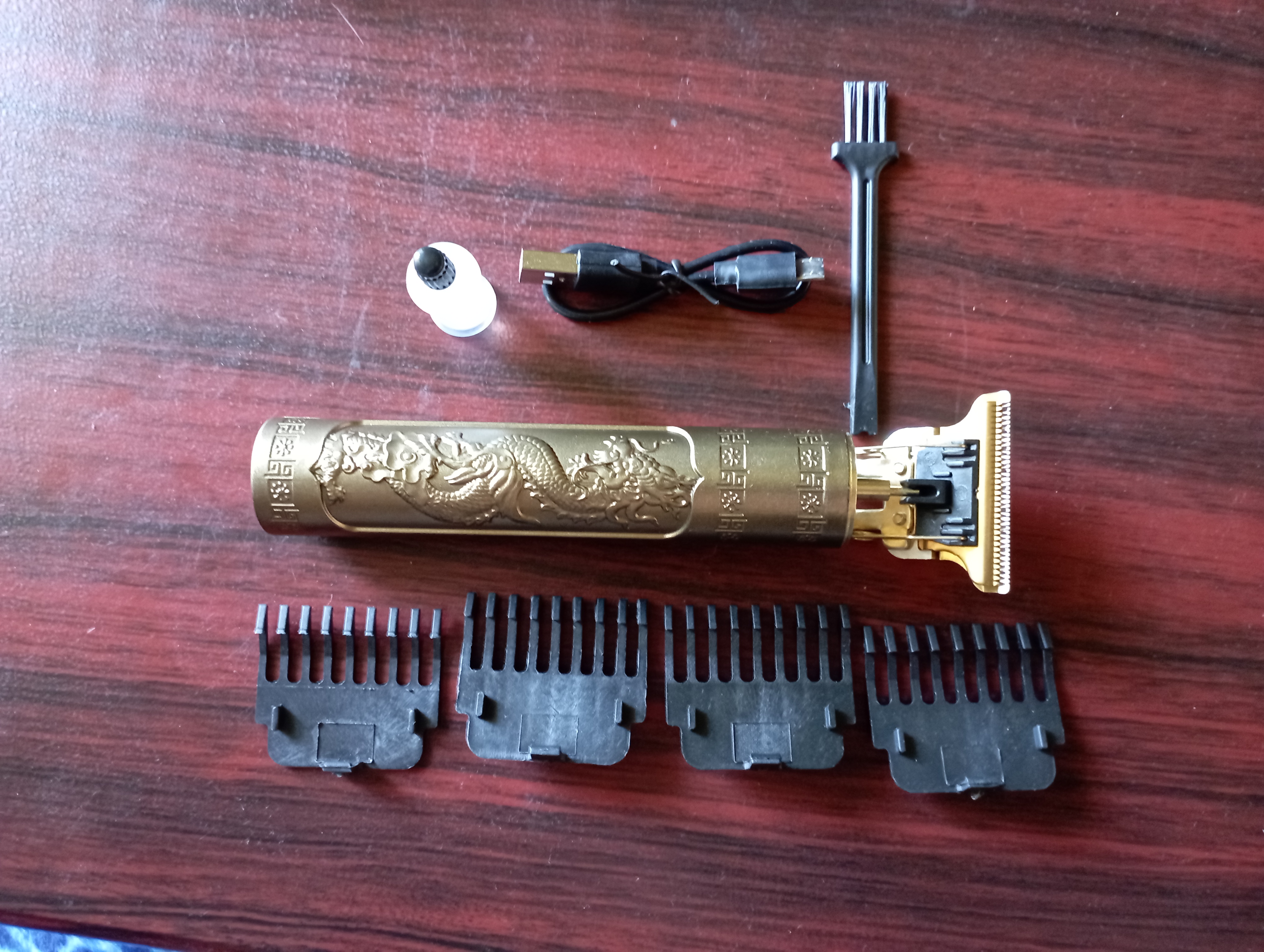 Trimmer, soch va soqol oladigan mashinka, Vintage T9