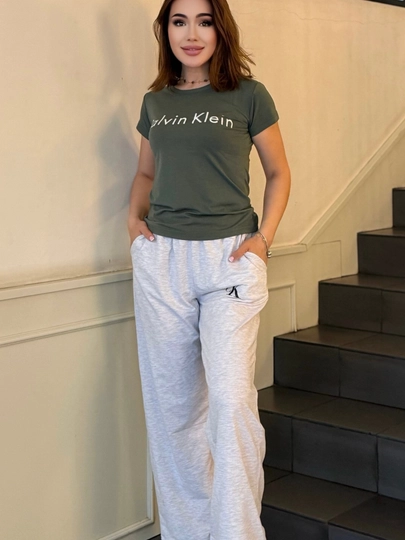Женский костюм Calvin Klein двойка футболка и широкие брюки — FERUZA2-СК-ХРОМ-Freesize