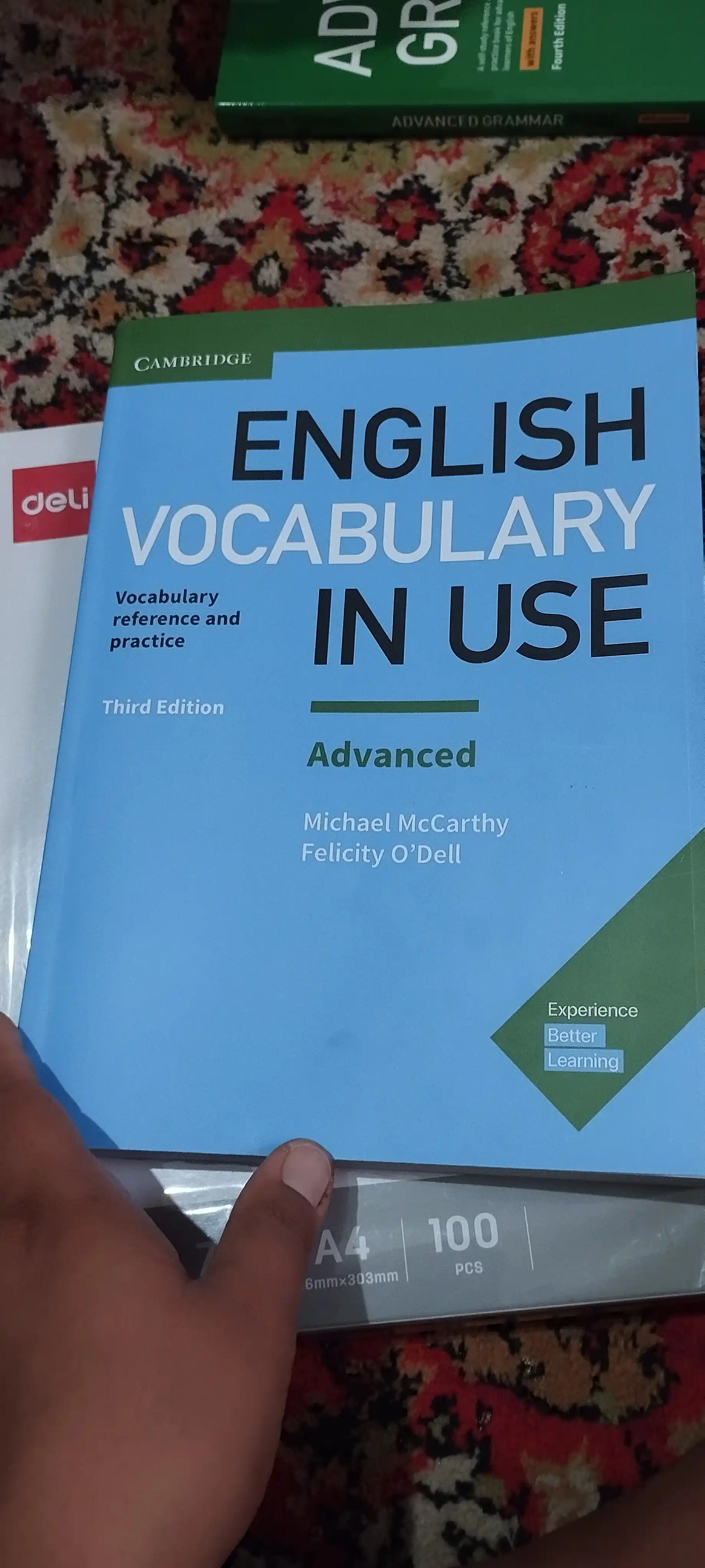 "English Vocabulary in Use" Elementary, Pre-Intermediate, Upper-intermediate, Advanced, A4