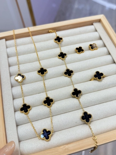 Набор украшений VAN CLEEF: кольцо, серьги, цепочка и браслет. — AURELIS-YSLZANJ-ЧЕРН