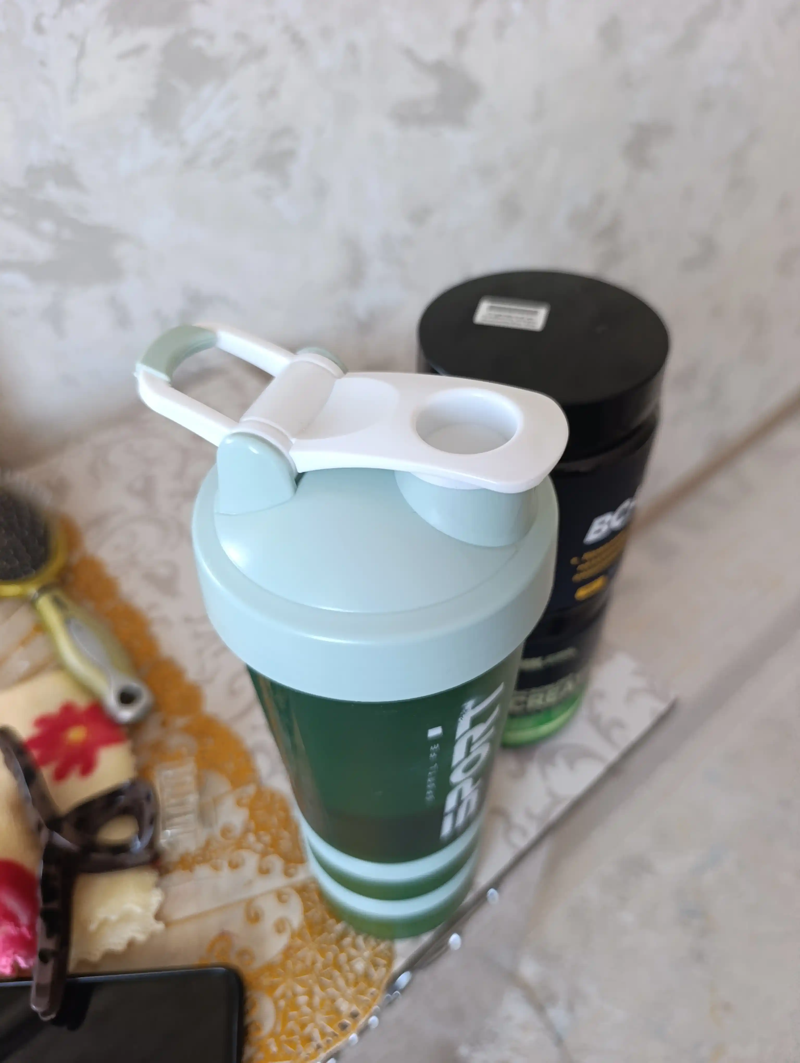 Sport uchun shayker butilka, spiral va protein uchun idishi bilan, 450 ml