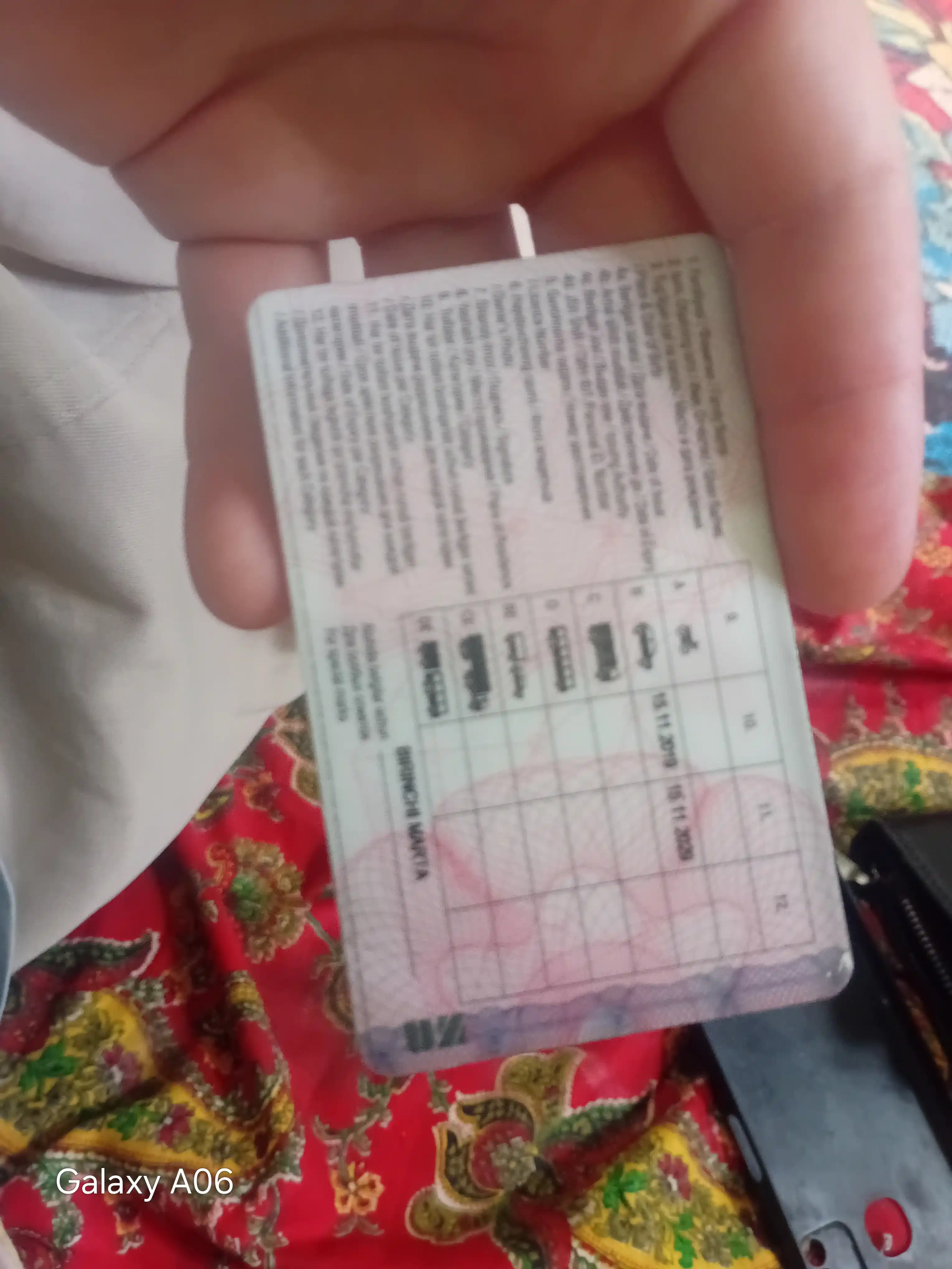 Bank kartasi stikeri, pasport, huquqlar