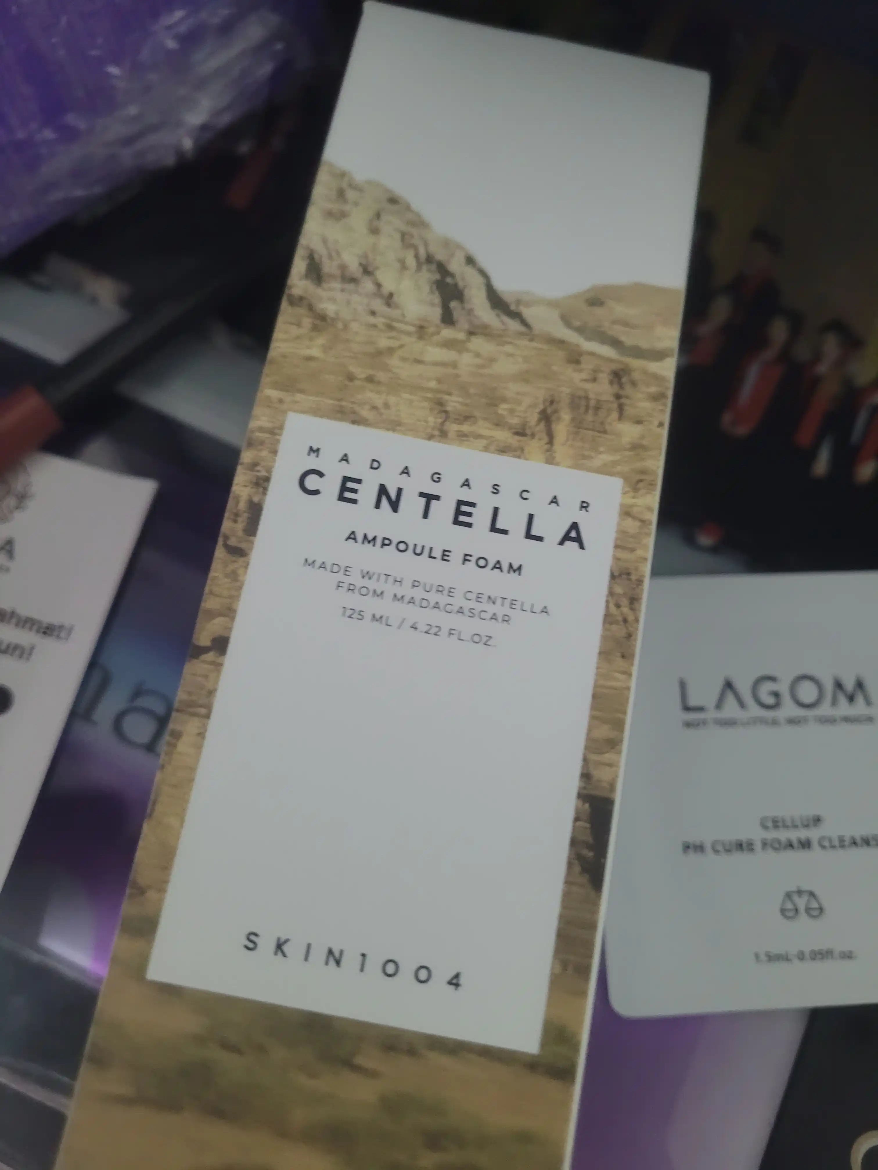 Centella bilan yuvinish uchun ko'pik, Skin1004 Madagaskar Centella Ampoule ko'pik, 125 ml