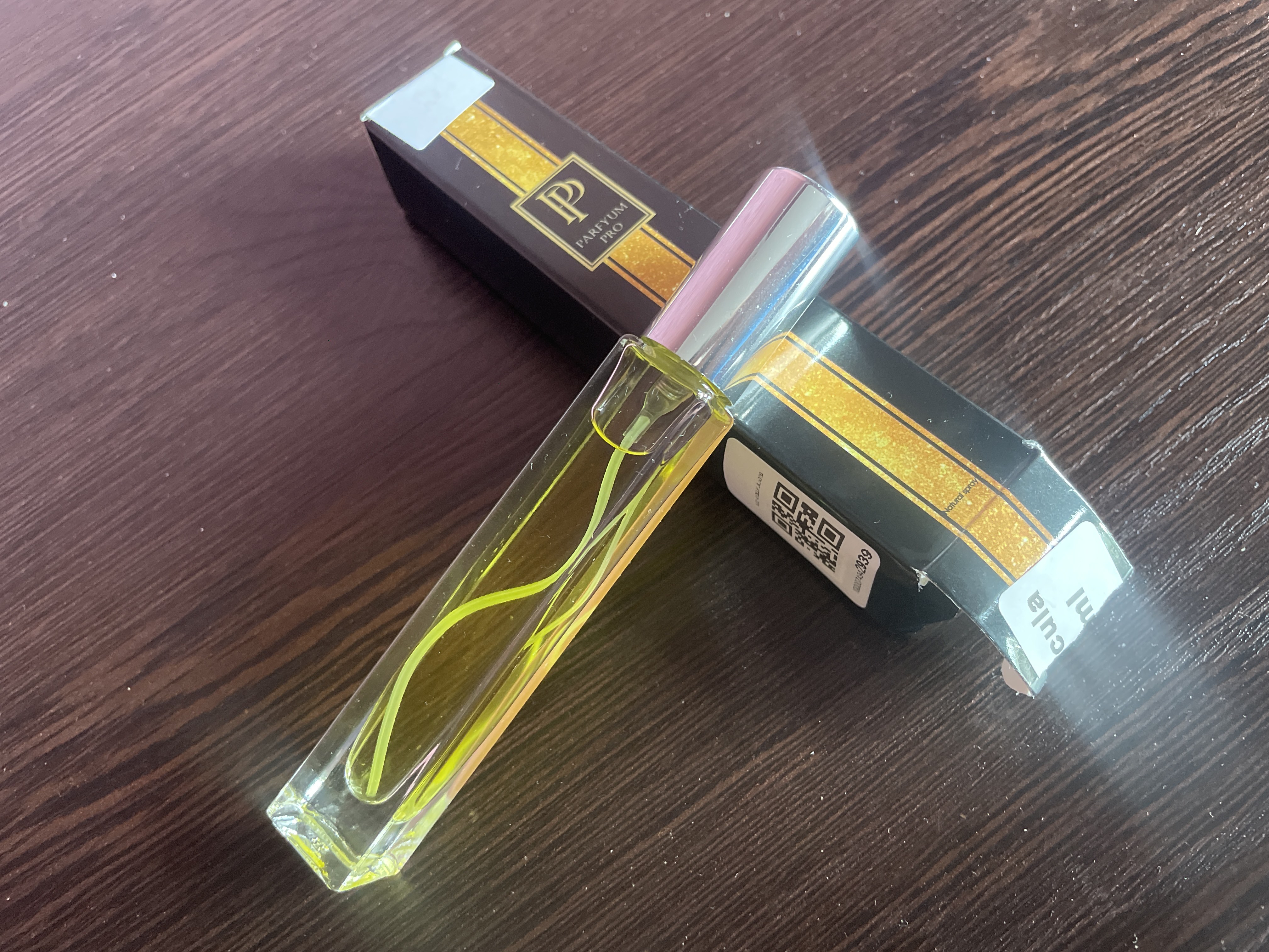 Atir Molecula 020, erklaklar va ayollar uchun 50% Masla (Ekstrakt parfyuma) 10ML
