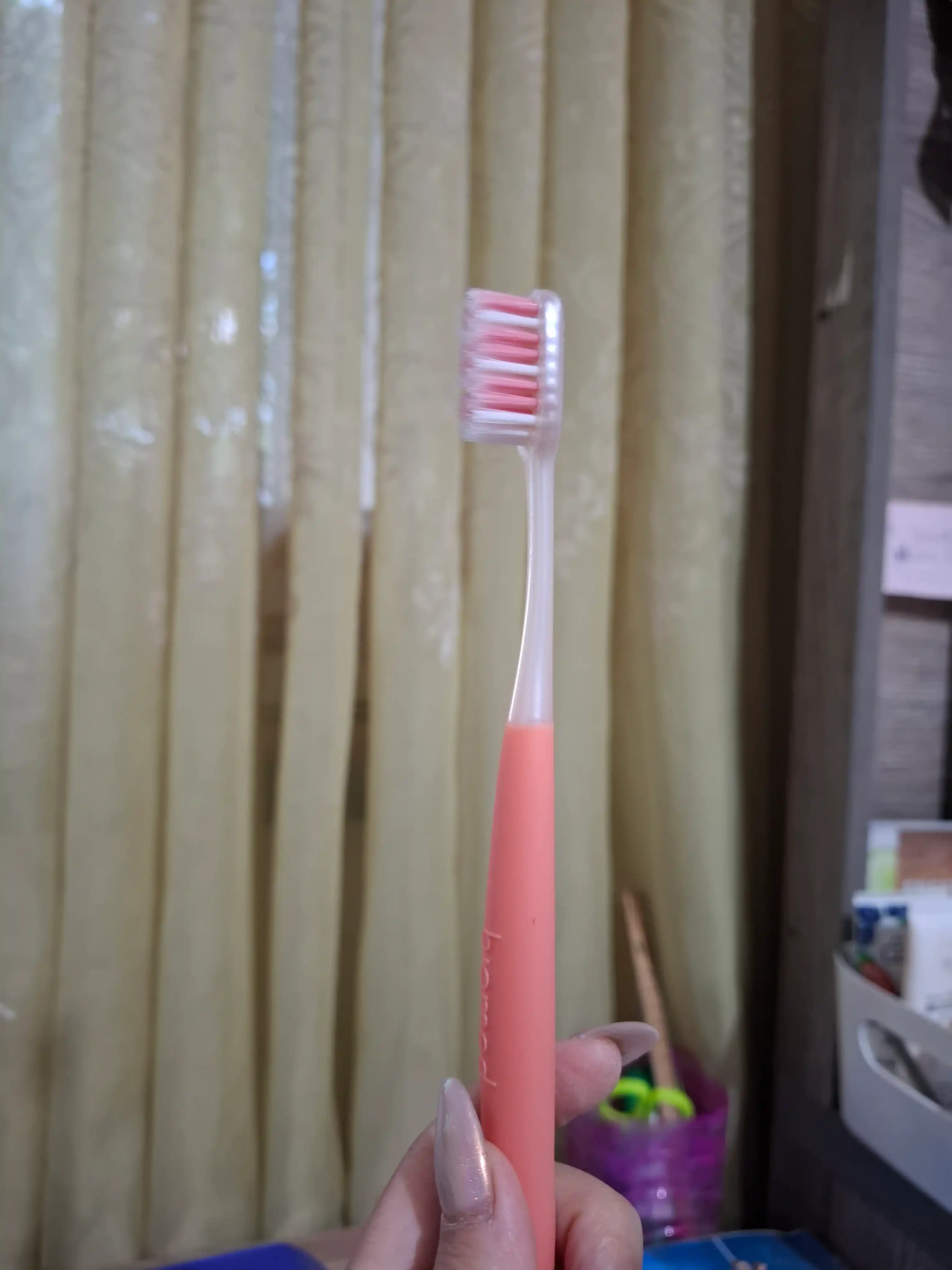 Зубная щетка Biomed Pearl White Medium