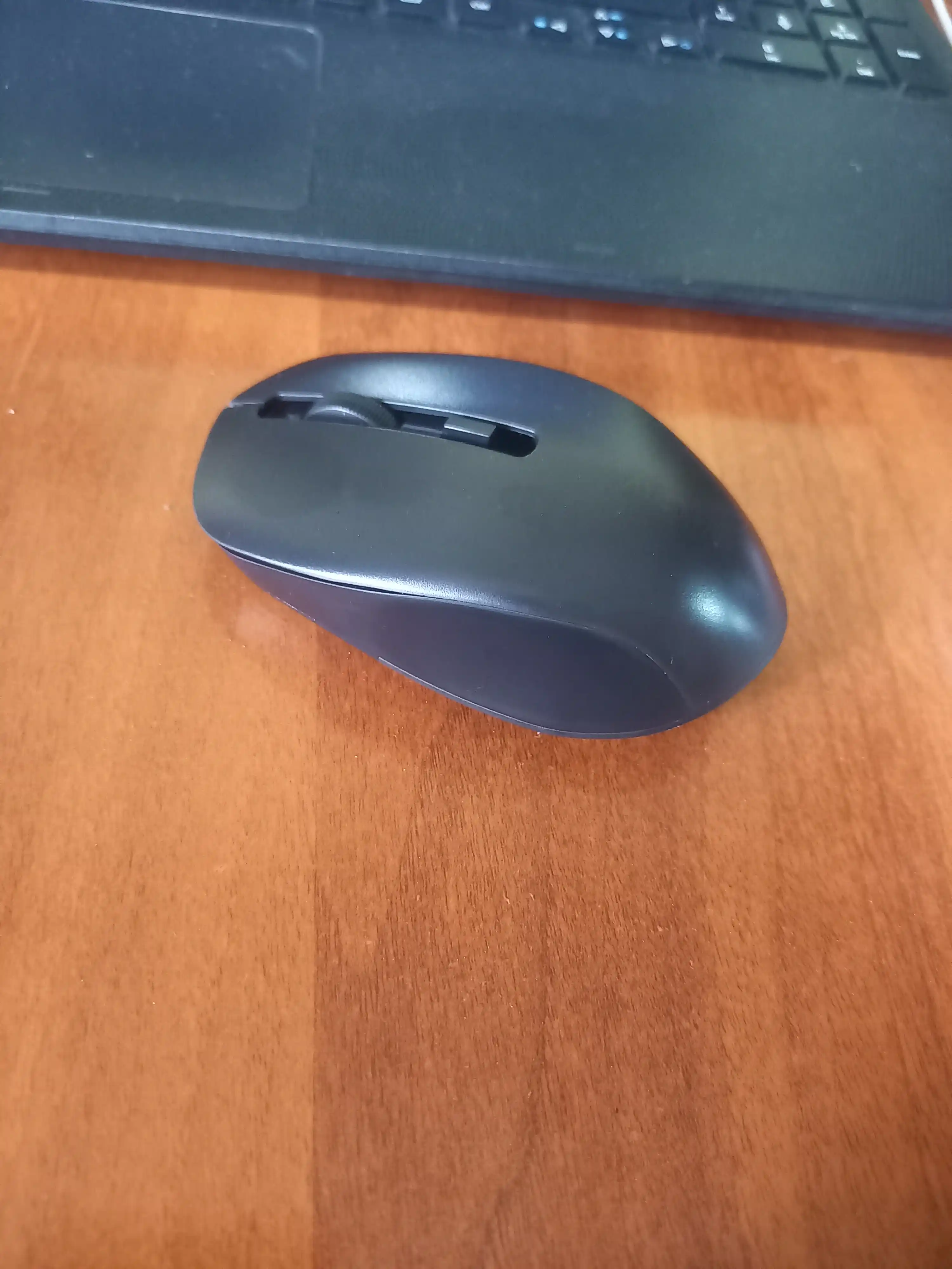Simsiz Bluetooth sichqoncha Metoo E0 shovqinsiz, batareyka to'plamda