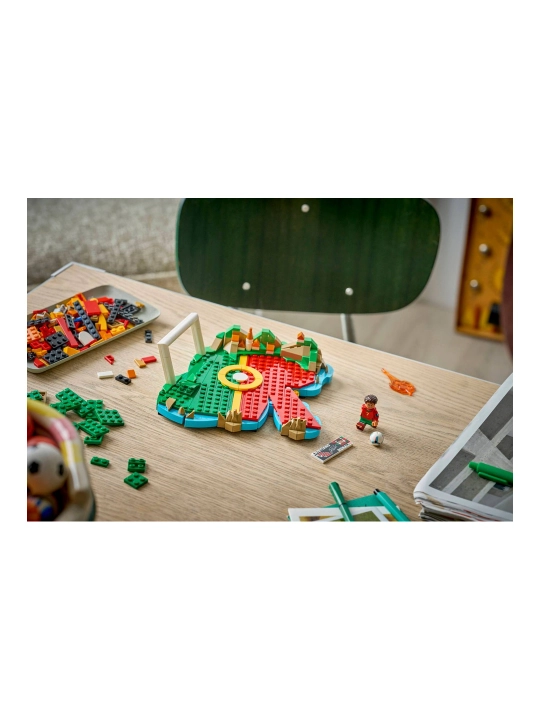 Конструктор LEGO Editions Криштиану Роналду — лучшие моменты футбольного матча 43012