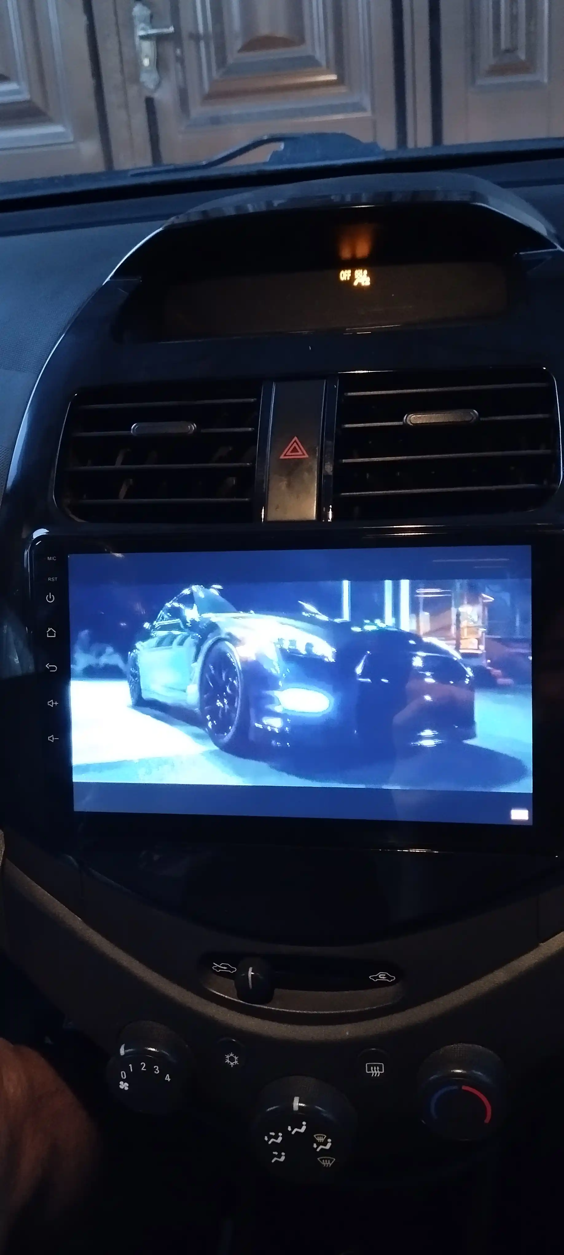Автомонитор Tesla, 4+64 Гб WiFi кулер, с проводами и рамкой или без рамки