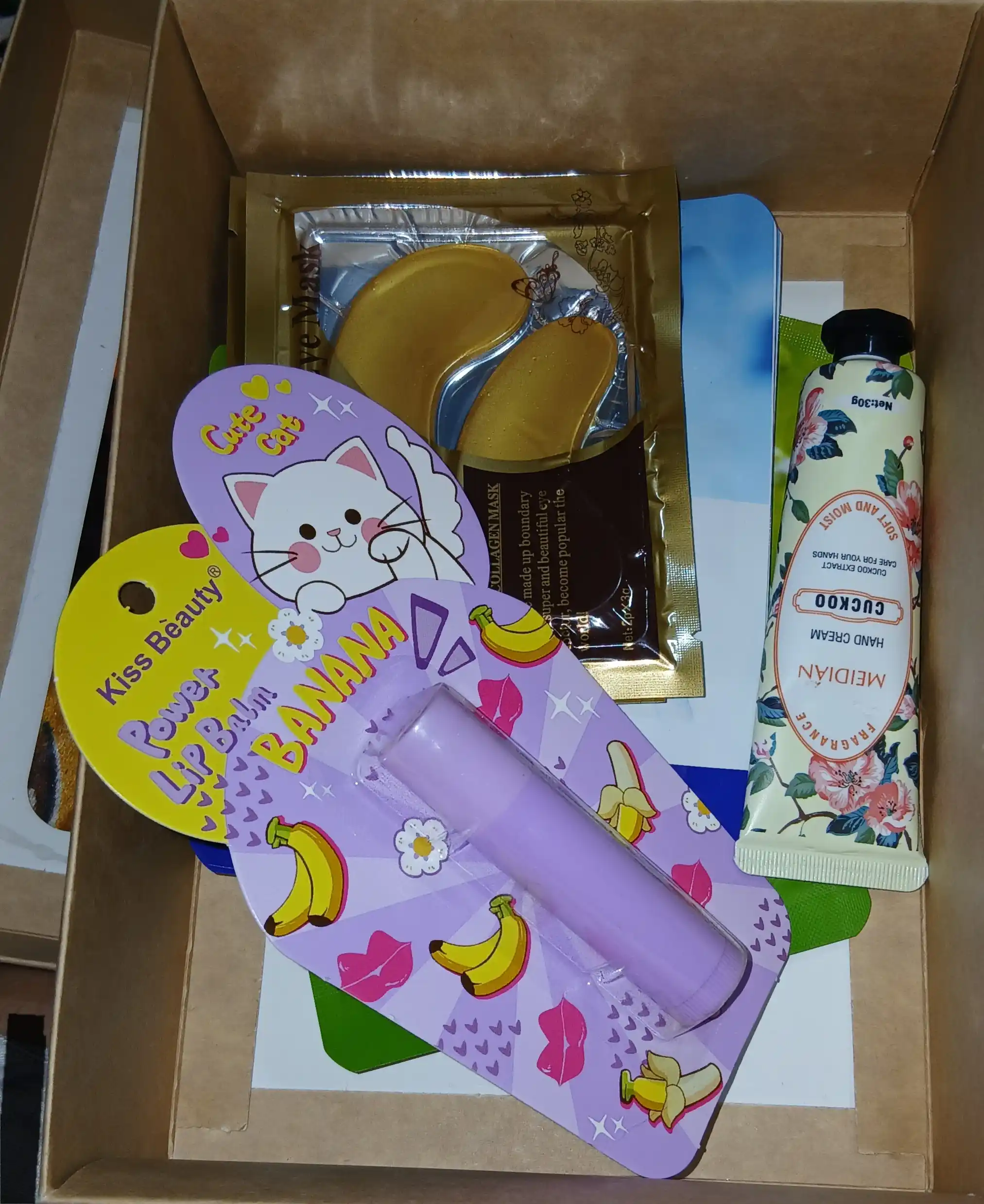 Kosmetika sovg'a to'plami Beauty Box, yuz va tanani parvarish qilish 27 mahsulot
