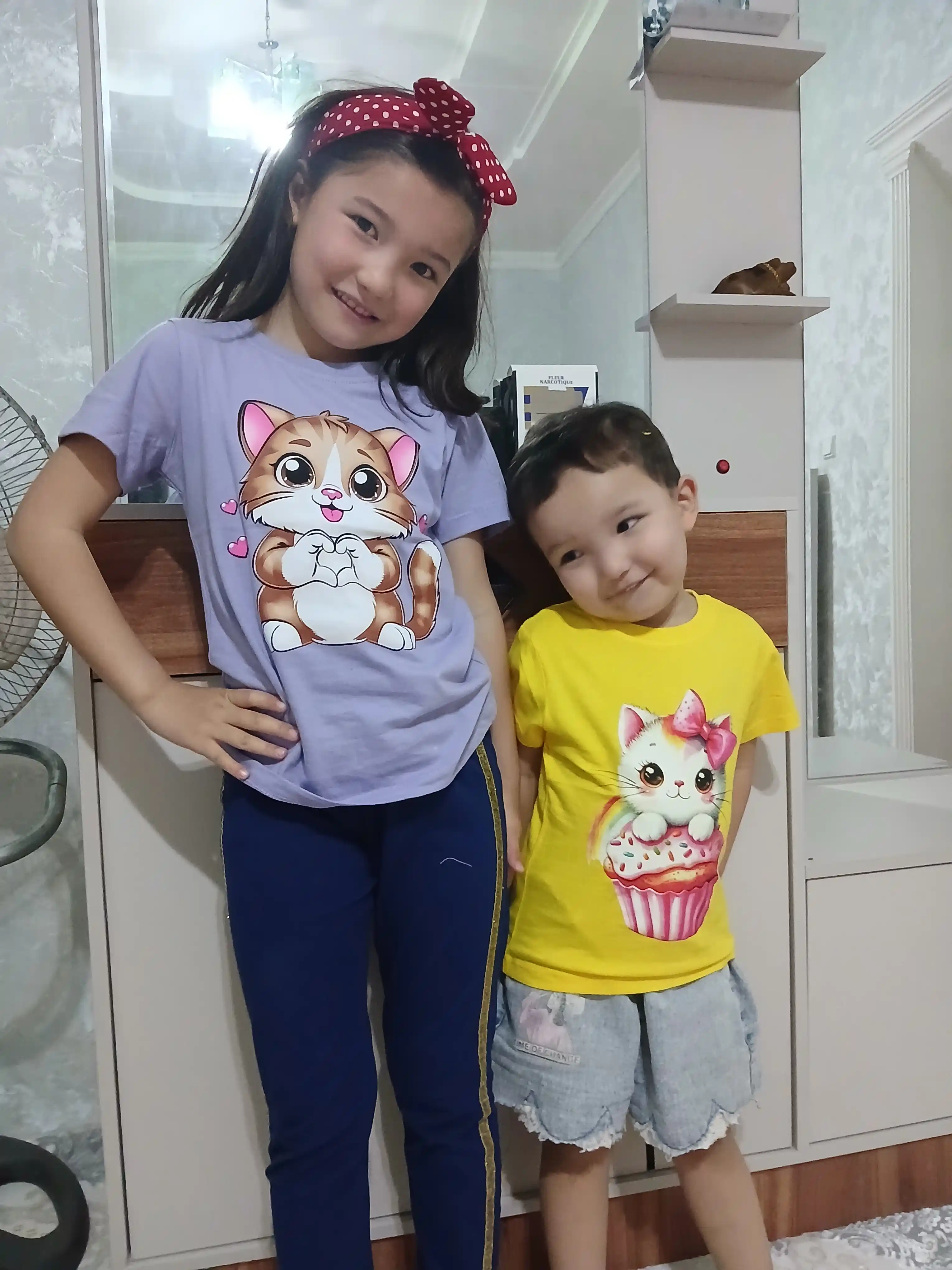 Qizlar uchun futbolkalar
