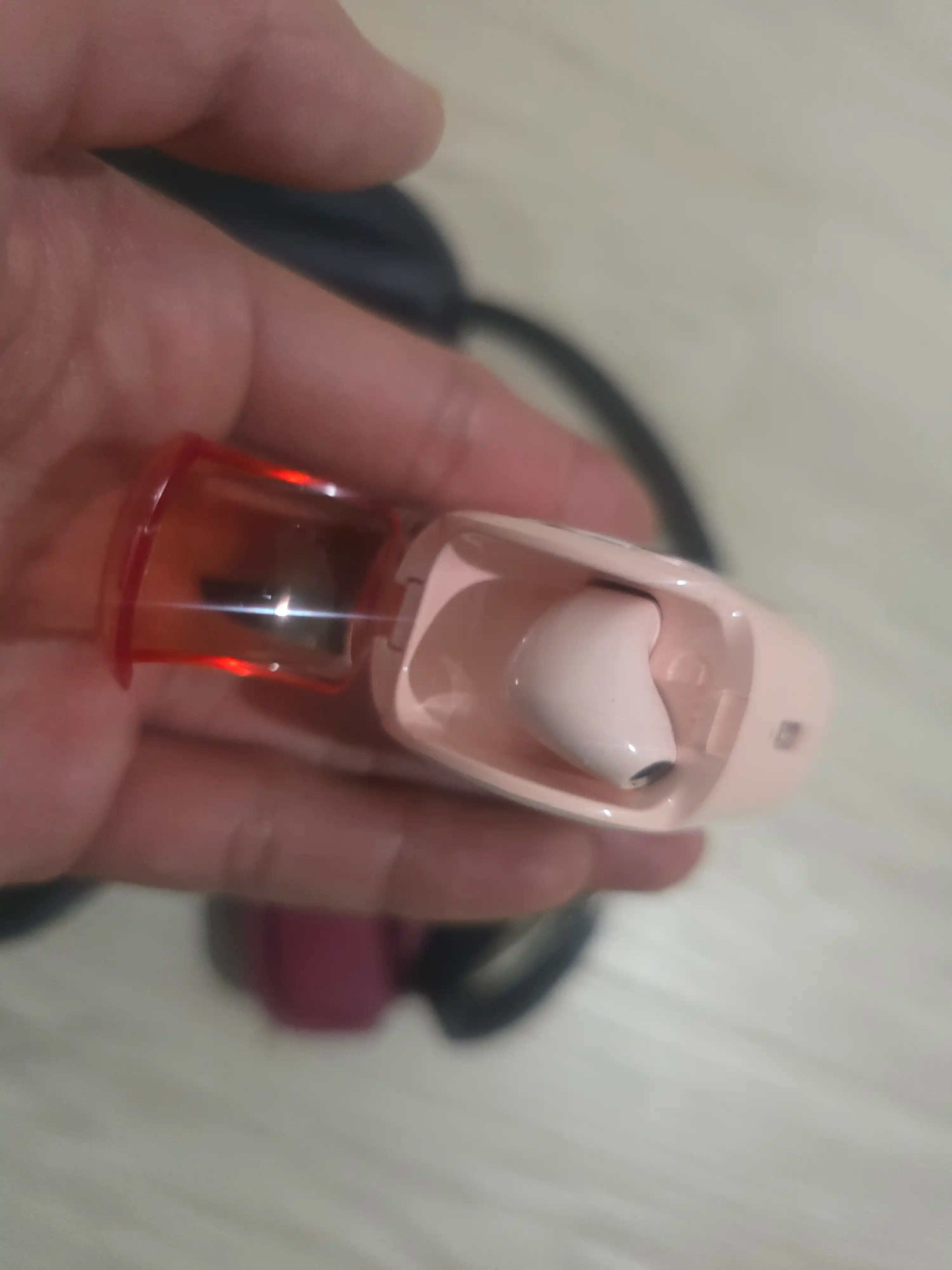 Uzoq muddatli quvvatga ega, aylanuvchi yurak shaklidagi Bluetooth quloqchinlar