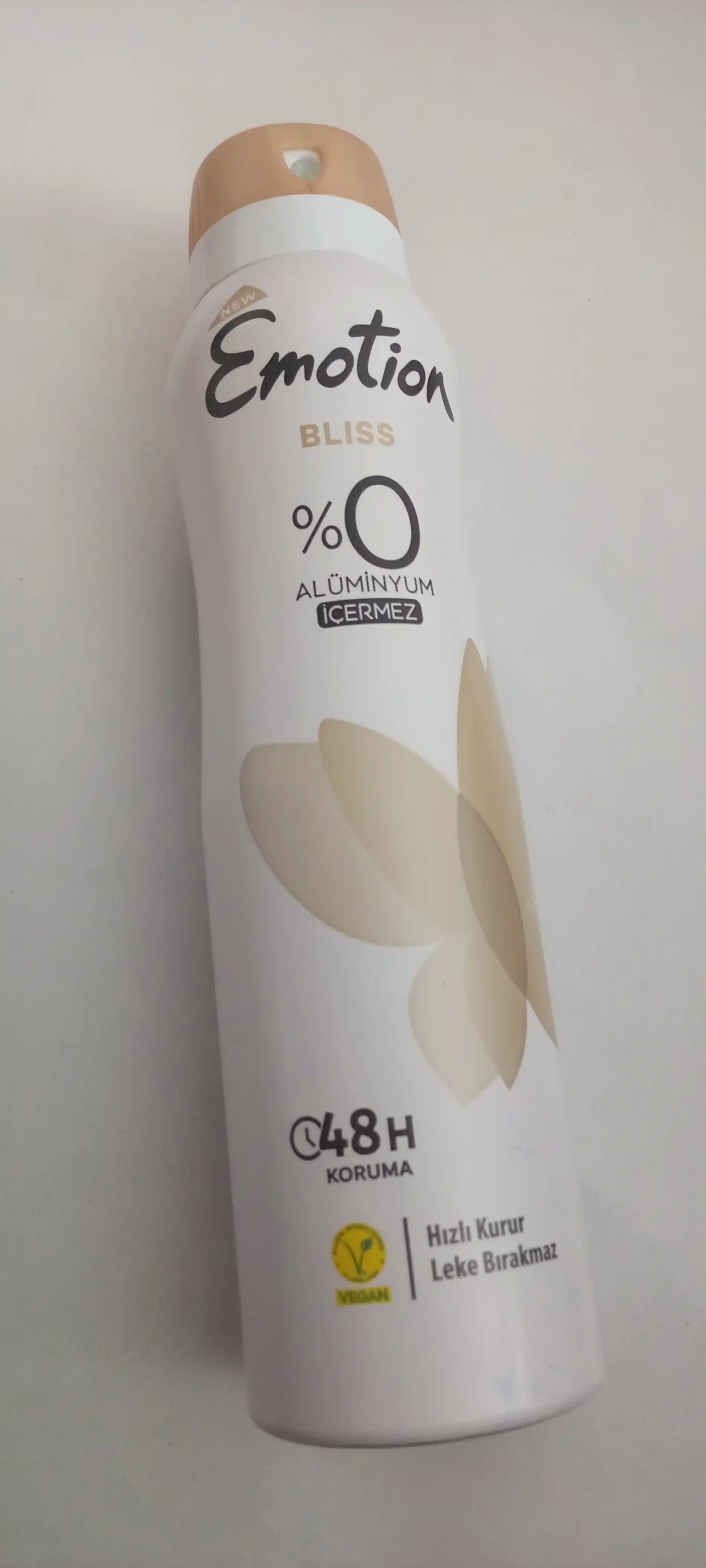 Deodorant spreyi Emotion Bliss DEO, 150 ml