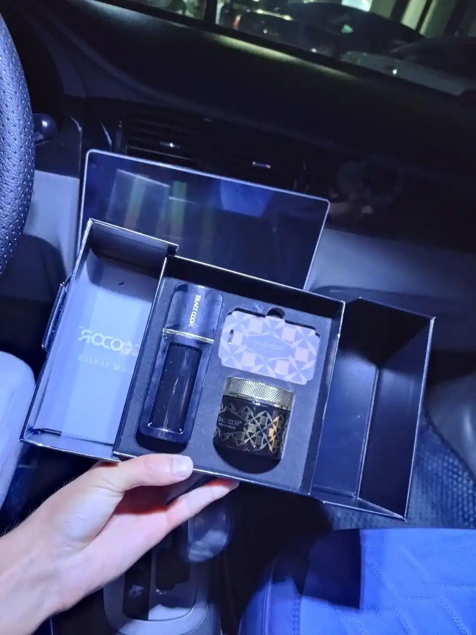 BLACK ODOR avtomobil va uy uchun xushbo‘ylantirgich