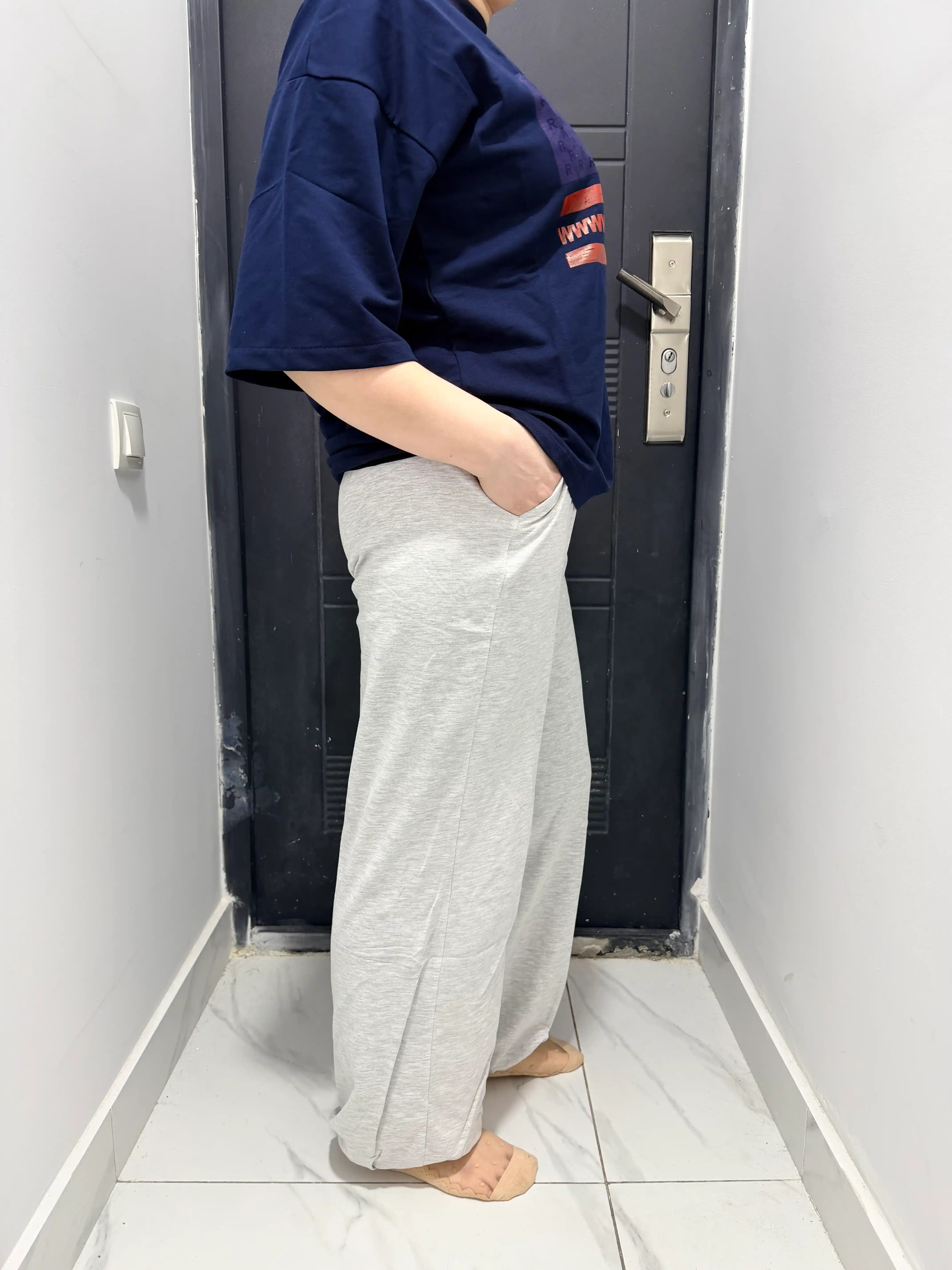 Ayollar uchun zamonaviy ikki qismli kostyumi – oversize va qulay modellar to`plami