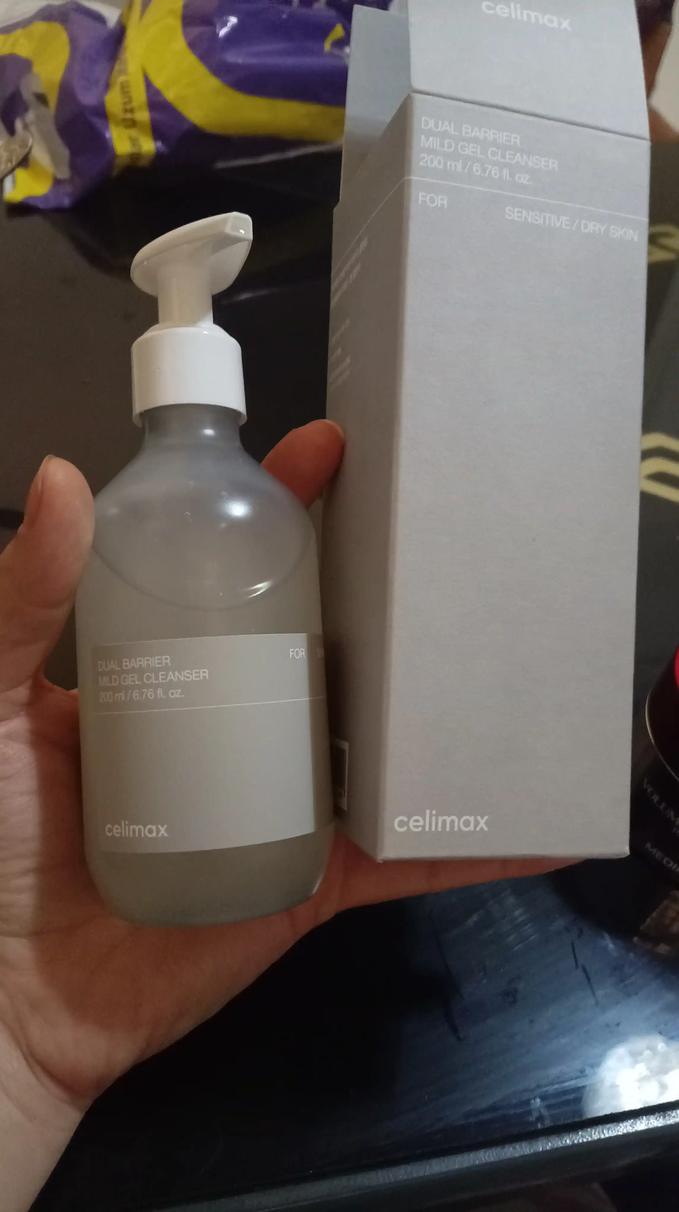 Гель - пенка для умывания, с комплексом церамидов, Celimax Dual Barrier Mild Gel Cleanser
