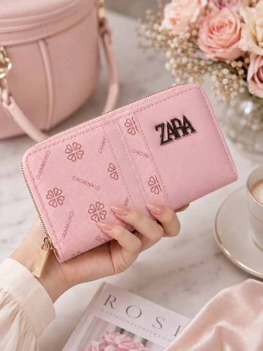 Ayollar hamyoni va portmone — zamonaviy qora clutch, kundalik aksessuar