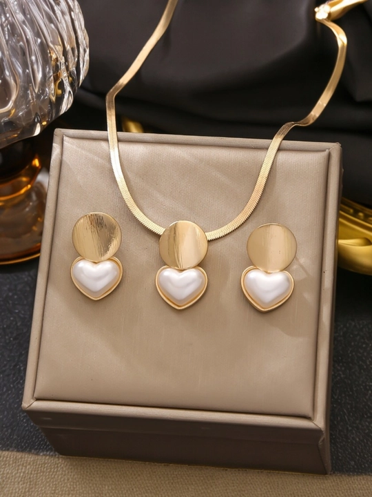 Pearl Style 118 sun'iy marjon taqinchoqlar to'plami: marjon, sirg'a va bilaguzuk