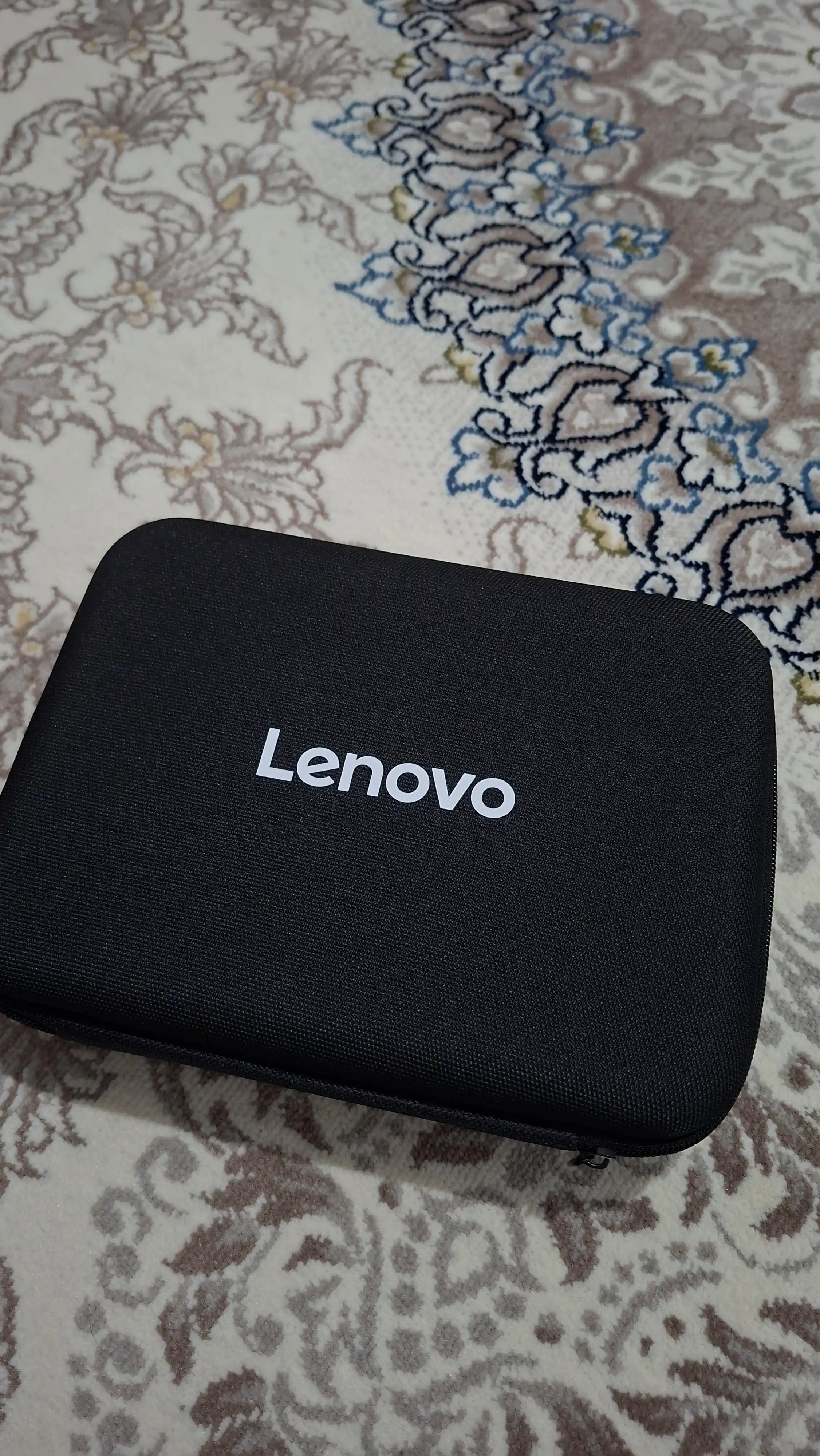 Lenovo massaj pistoleti, butun tana uchun massajor apparati 8 ta nasadka, kuchli batareya