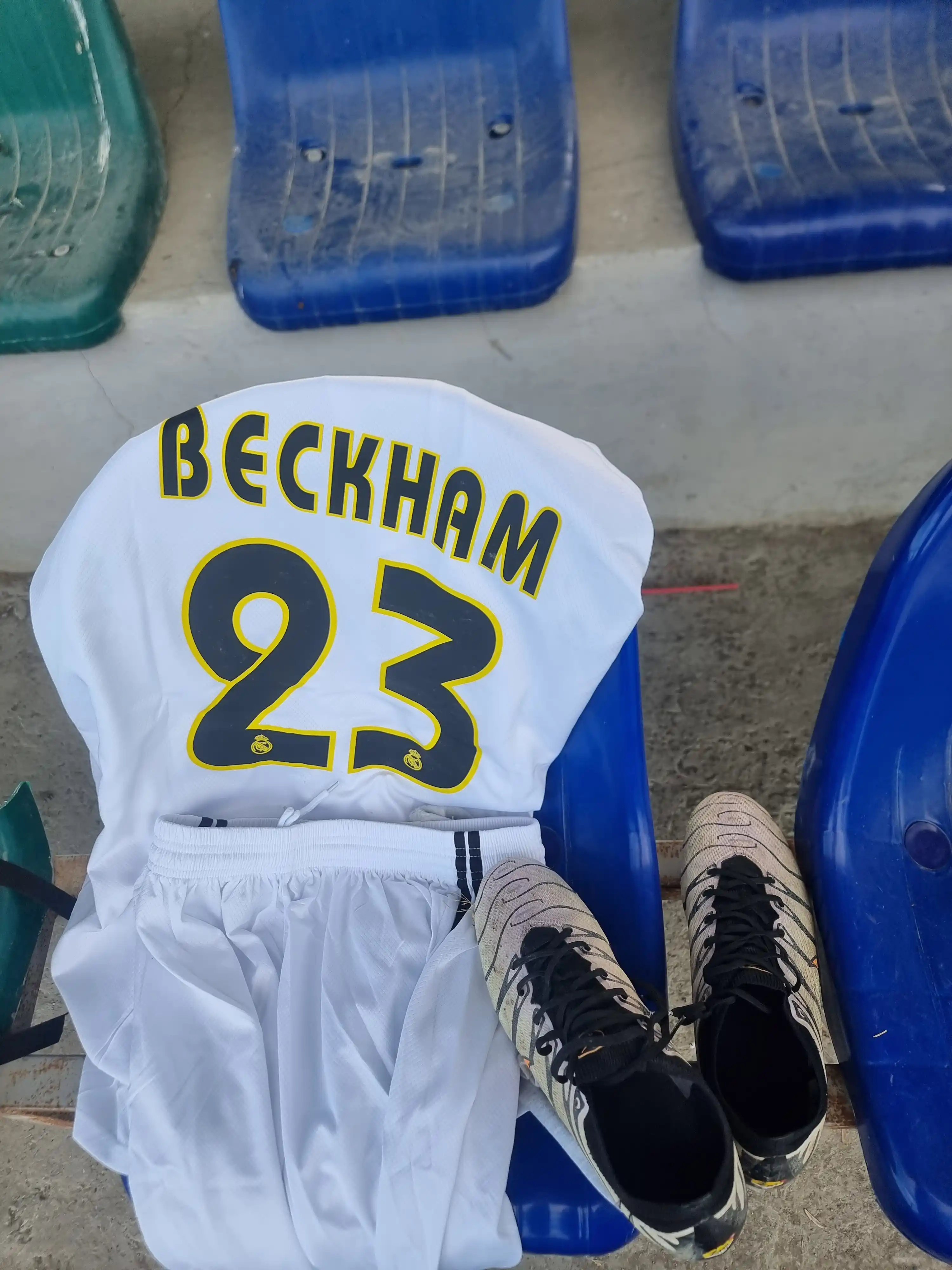 Футбольная майка в стил ретро Кака Мальдини Роналду Бекхэм Роналдиньо, размеры от S до XXL
