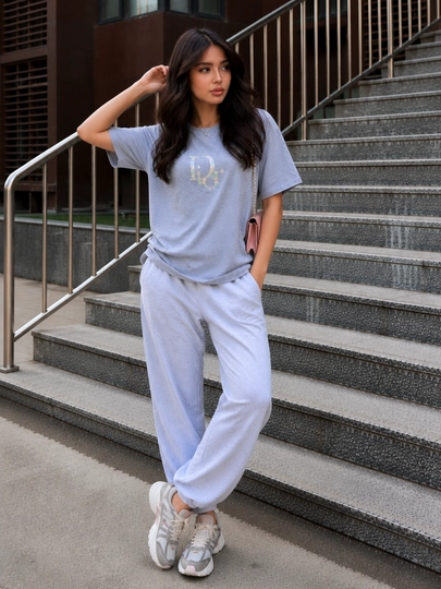 Женский костюм oversize Dior двойка, футболка и джоггеры — FERUZA2-ДИОР-СЕРЫЙ-Freesize